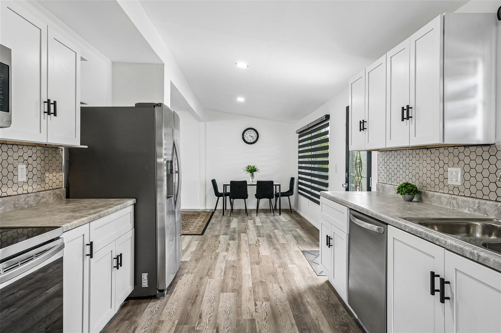 8514 N BRANCH AVE, TAMPA, FL — photo 18