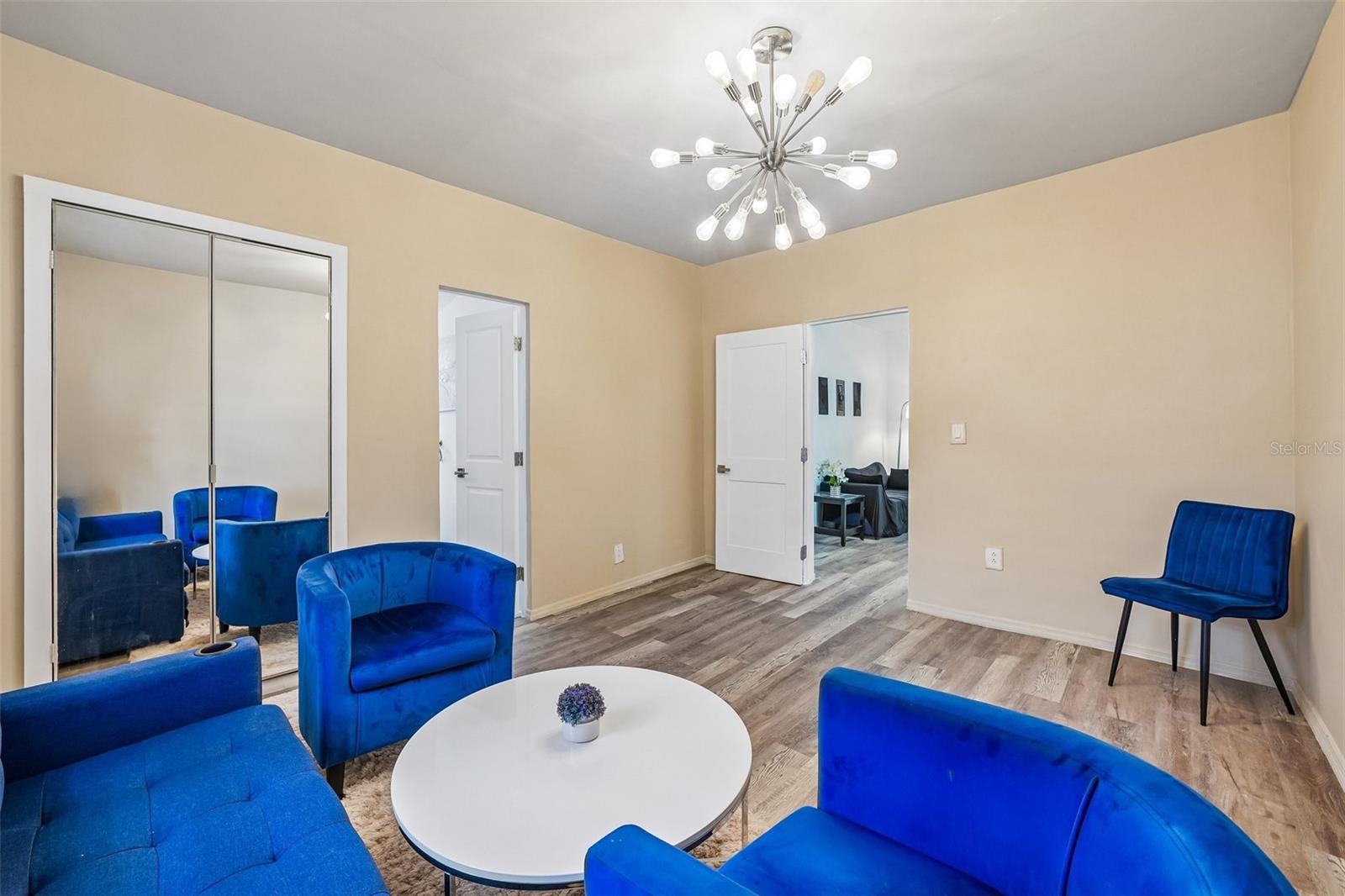 8514 N BRANCH AVE, TAMPA, FL — photo 28
