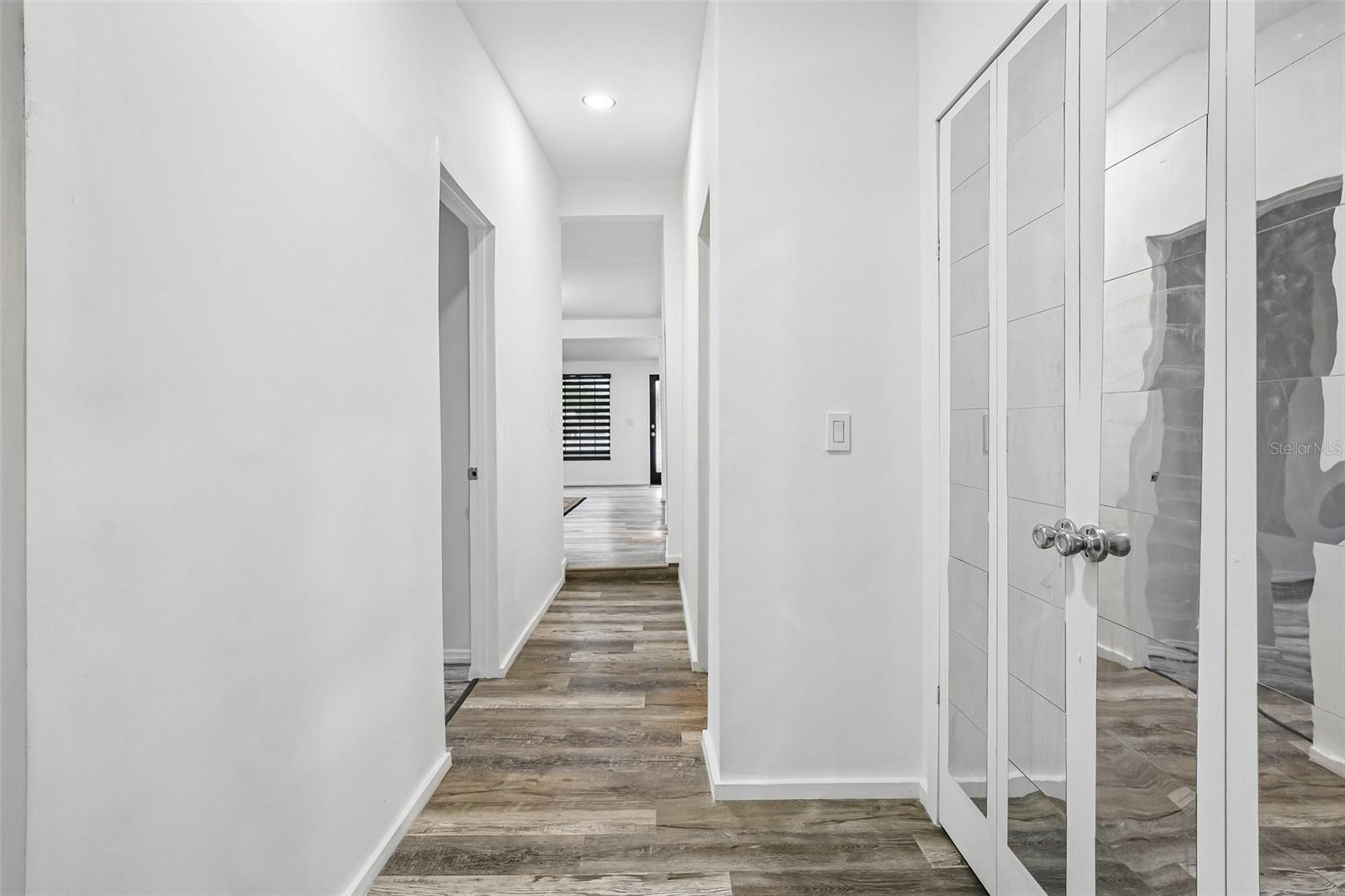 8514 N BRANCH AVE, TAMPA, FL — photo 32