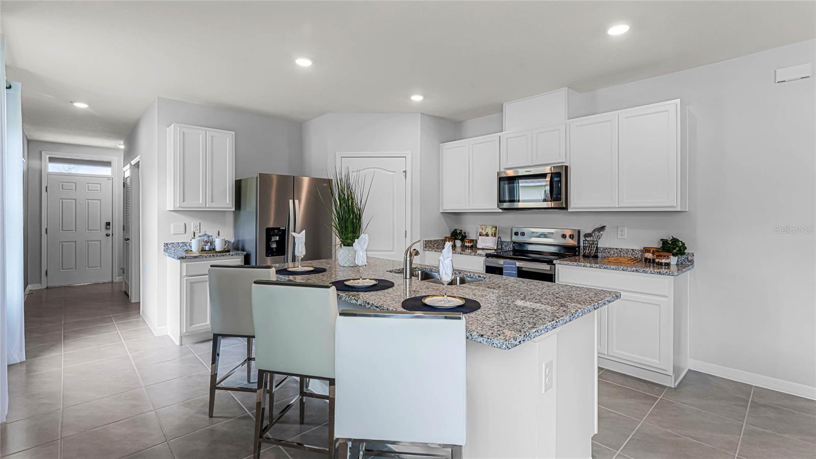 35492 SUNFLOWER HILL DR, ZEPHYRHILLS, FL — photo 3