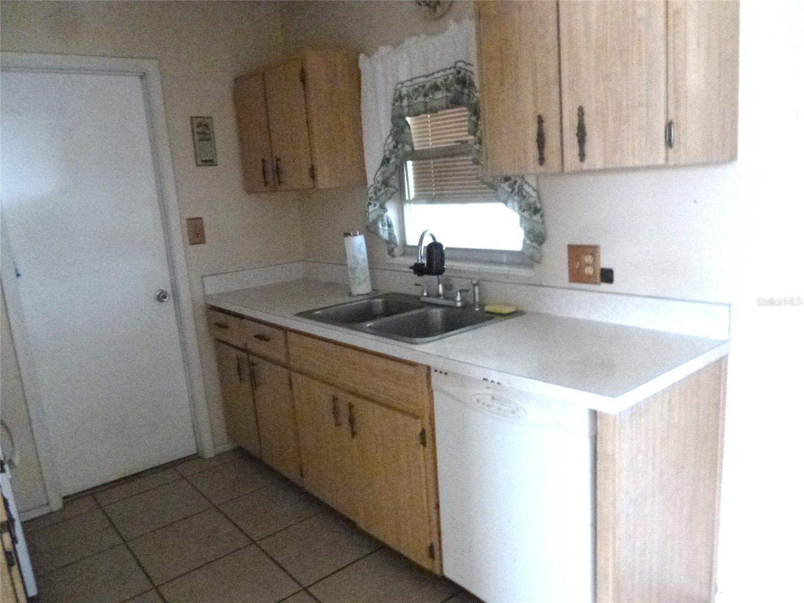 318 CENTRAL AVE, FROSTPROOF, FL — photo 8