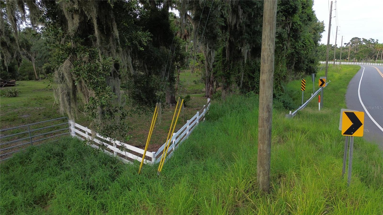 10900 OLD TAMPA RD, PARRISH, FL — photo 3