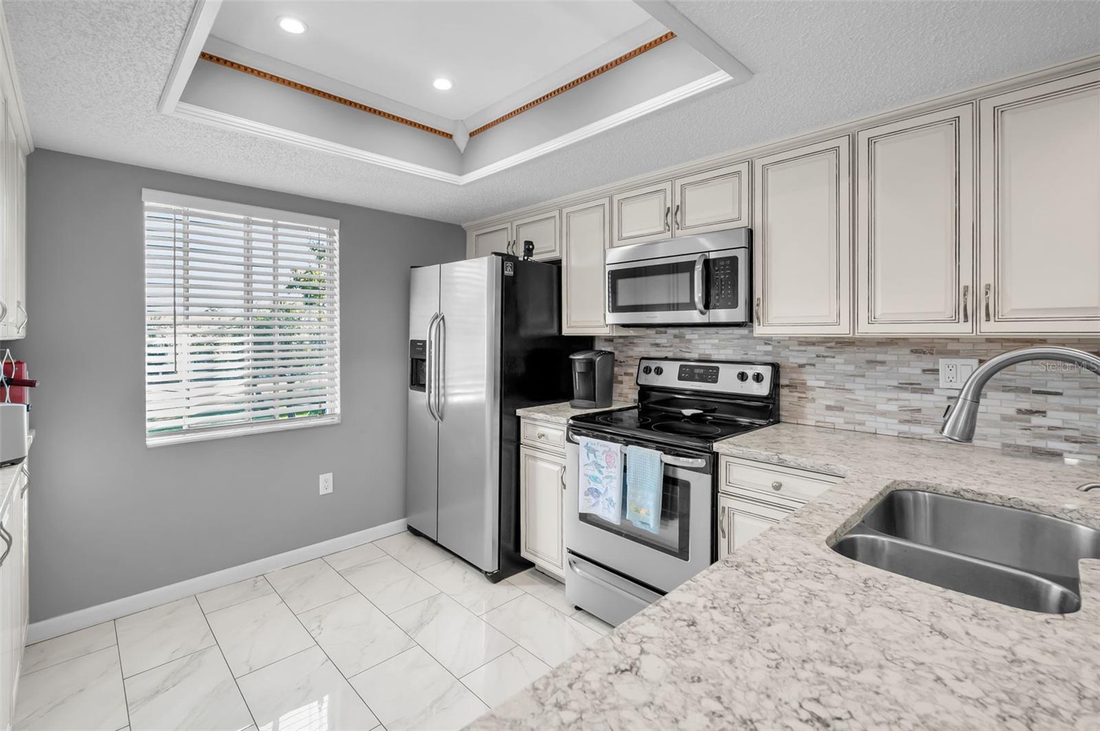 110 CYPRESS CT #3-82, OLDSMAR, FL — photo 6