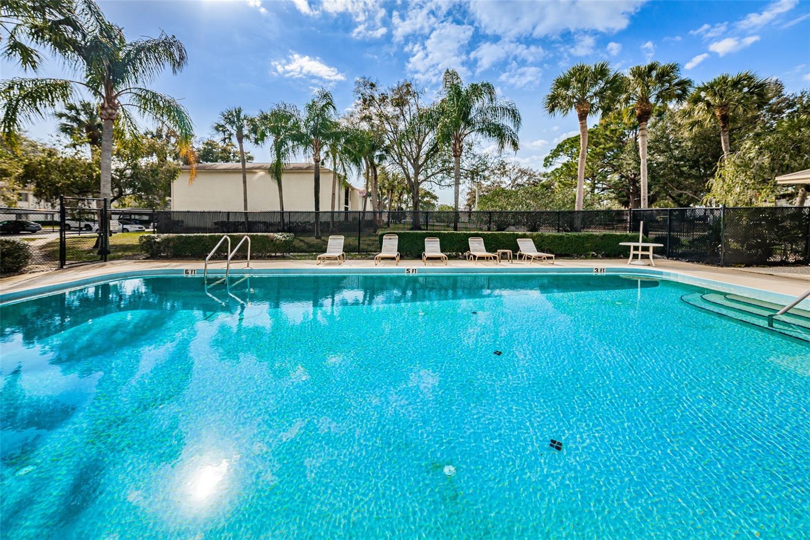 110 CYPRESS CT #3-82, OLDSMAR, FL — photo 35
