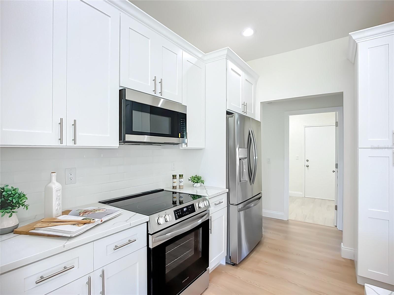 2960 SANDRINGHAM PL, SARASOTA, FL — photo 10