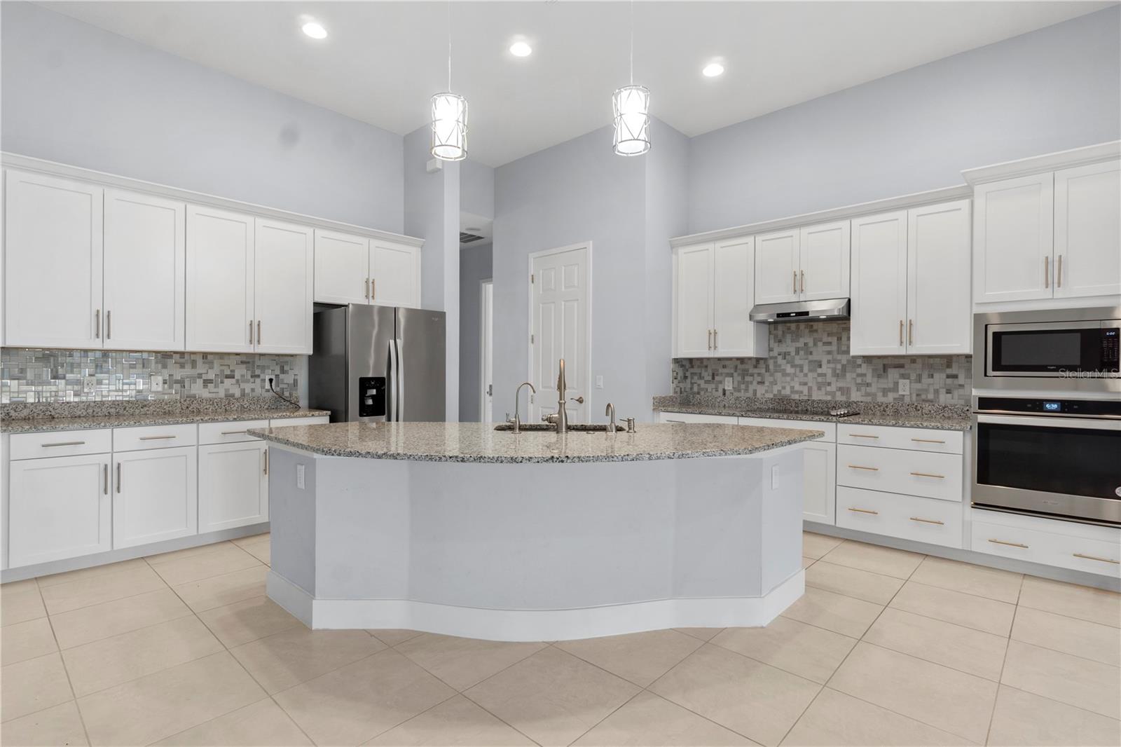 2320 SYMPHONY CIR, ST CLOUD, FL — photo 4