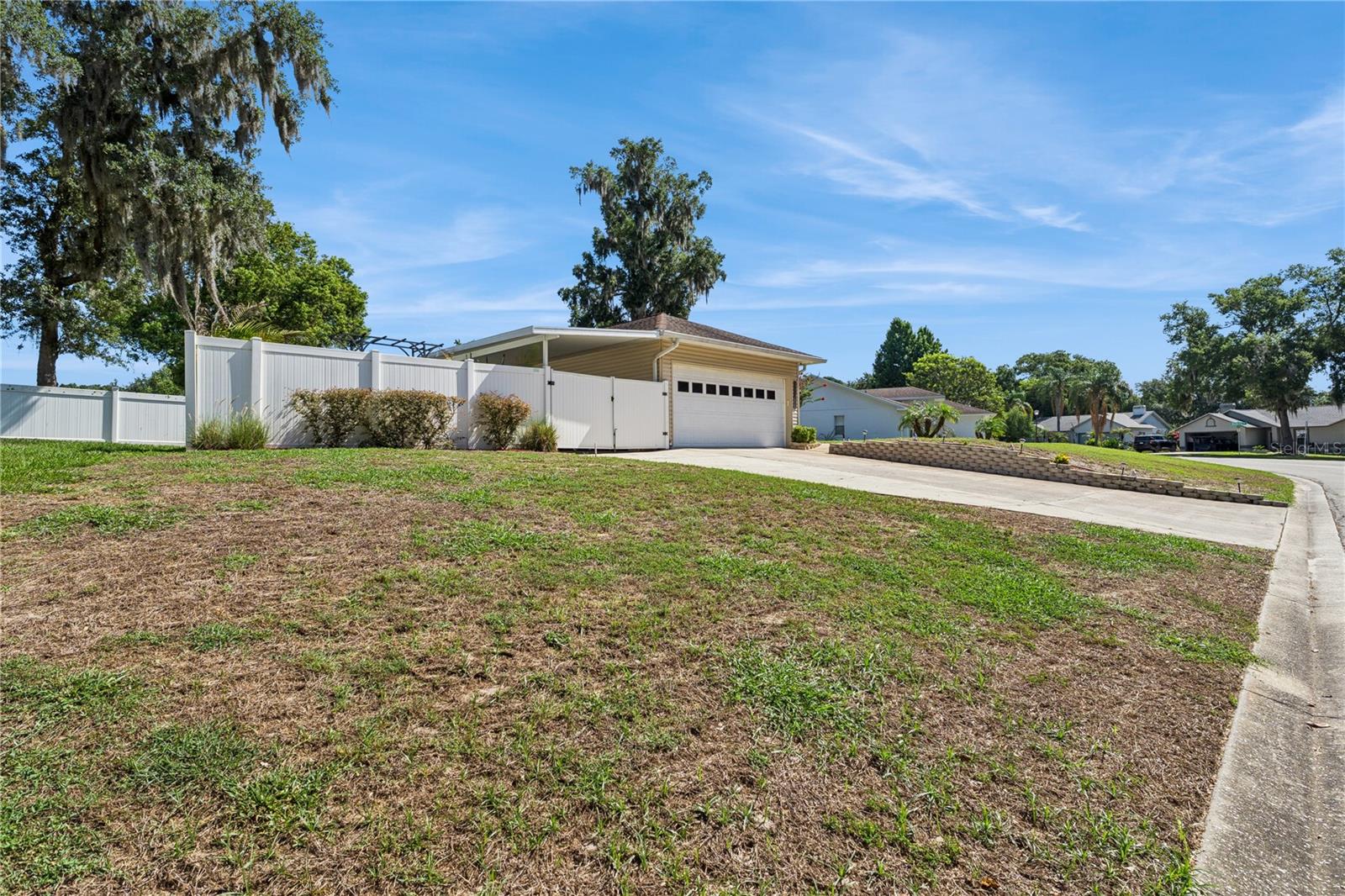 7050 SCENIC HILLS BLVD, LAKELAND, FL — photo 32
