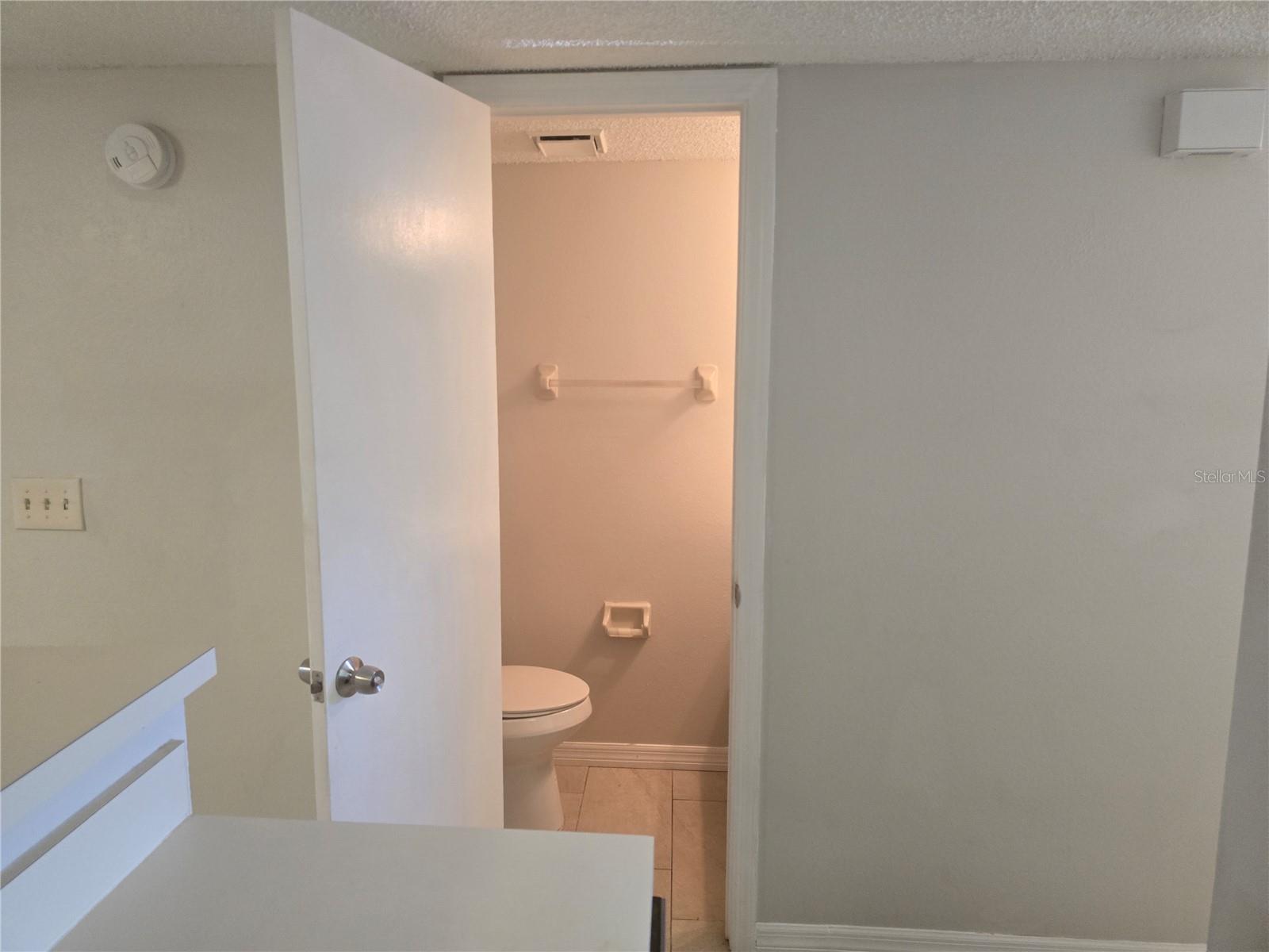 8713 LIBERTY PL, TAMPA, FL — photo 7
