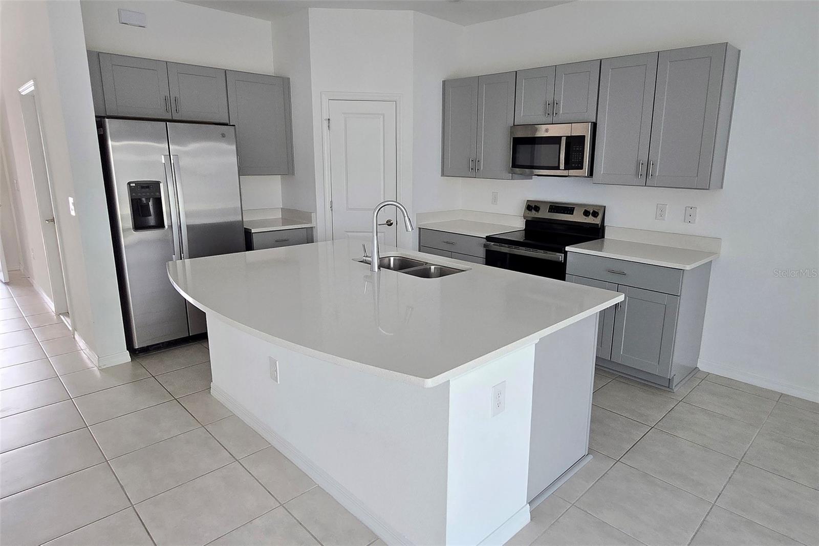 2978 CANARY AVE, DAVENPORT, FL — photo 9