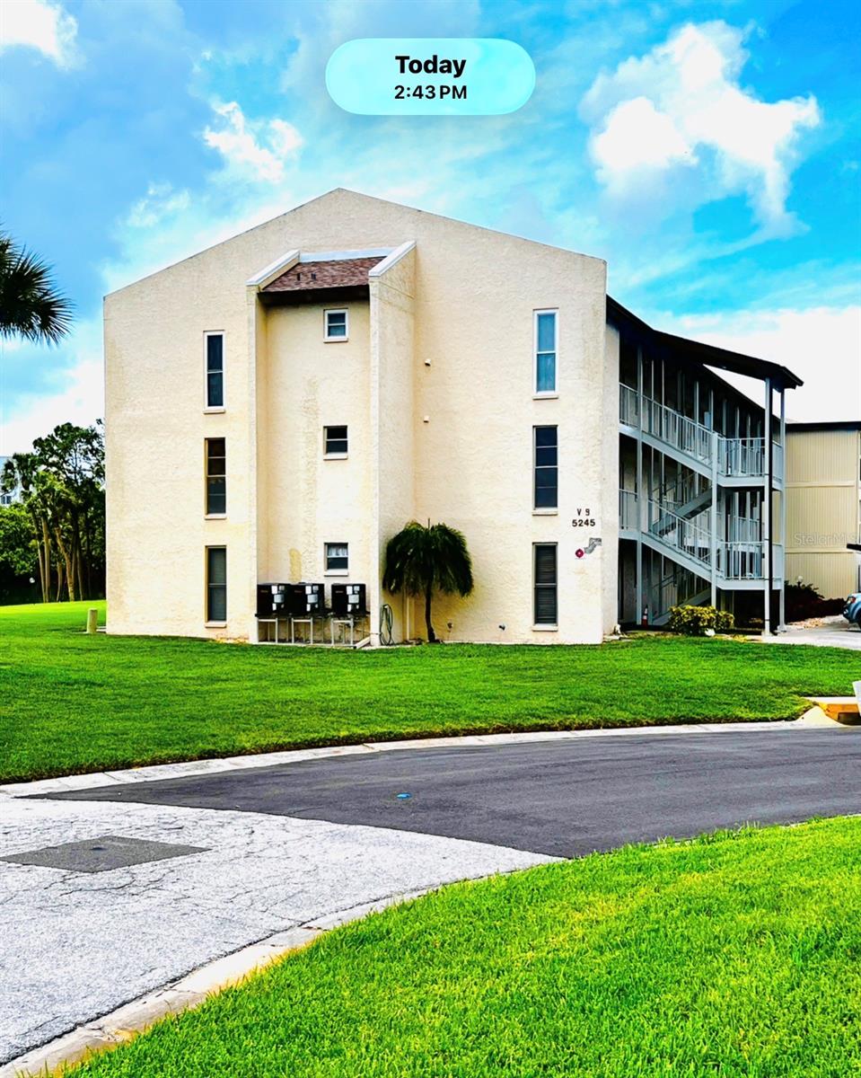 5245 AMULET DR #102, NEW PORT RICHEY, FL