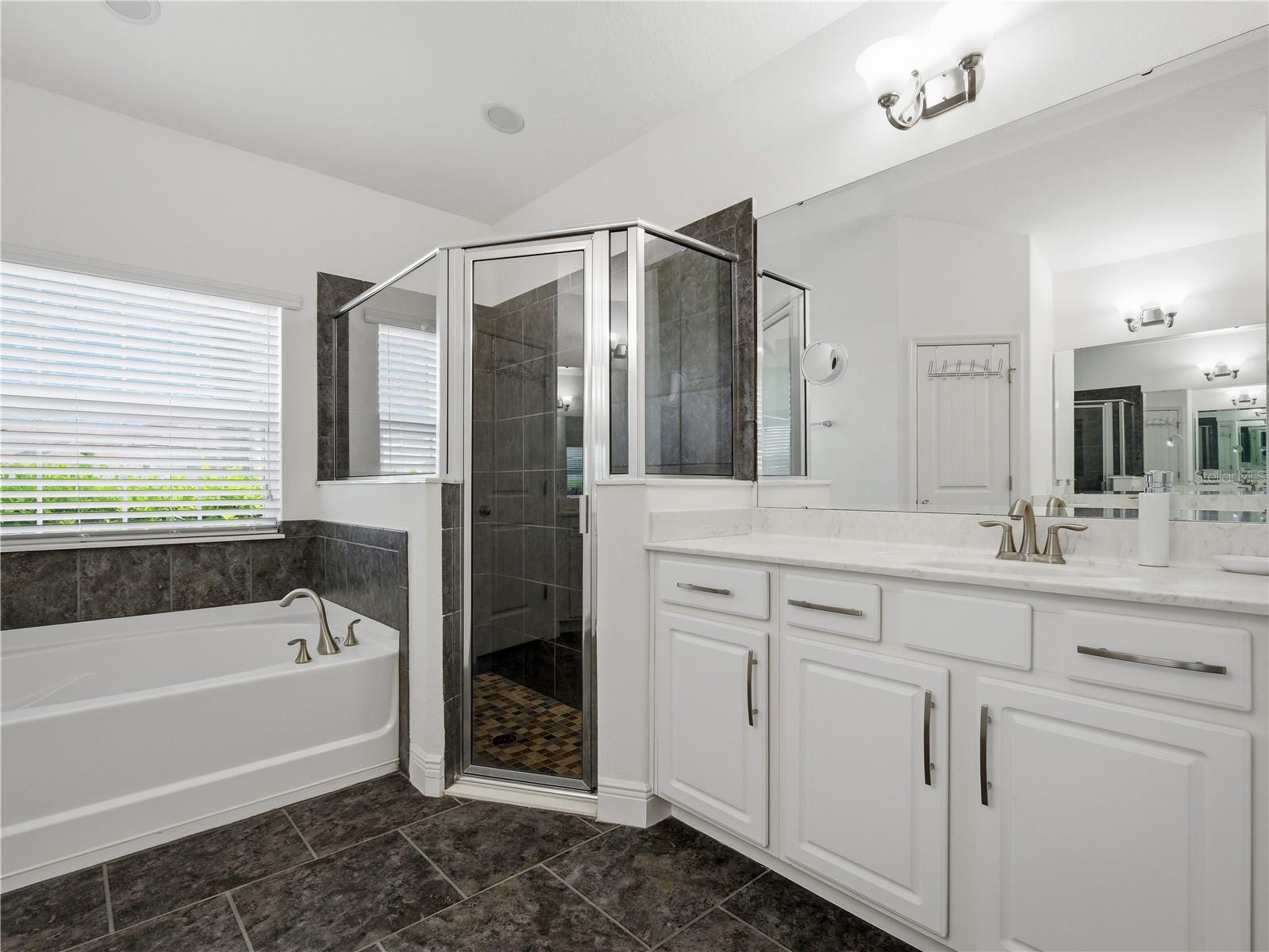 695 GRAPE IVY LN, NEW SMYRNA BEACH, FL — photo 34