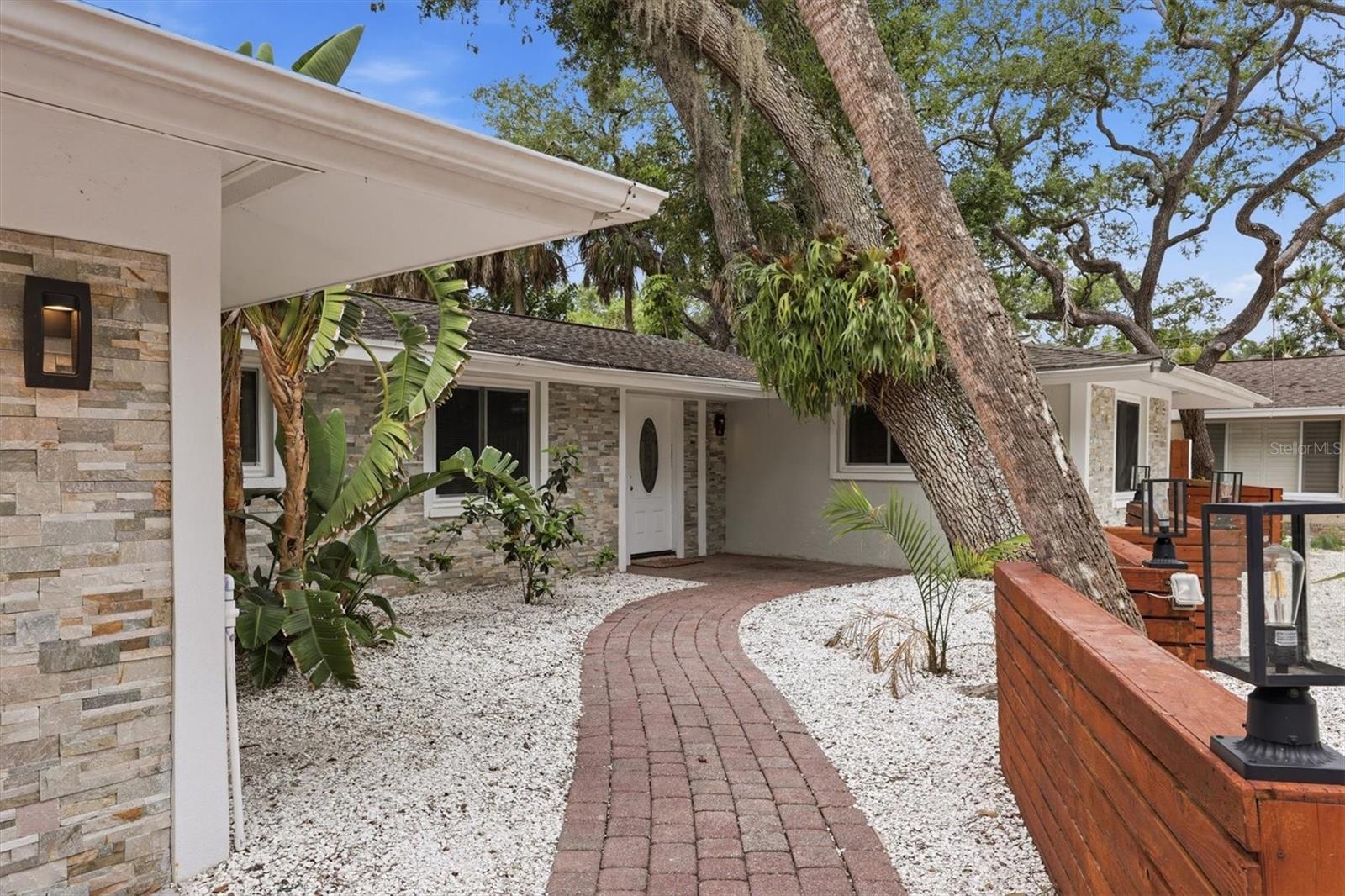 1232 NORTHPORT DR, SARASOTA, FL