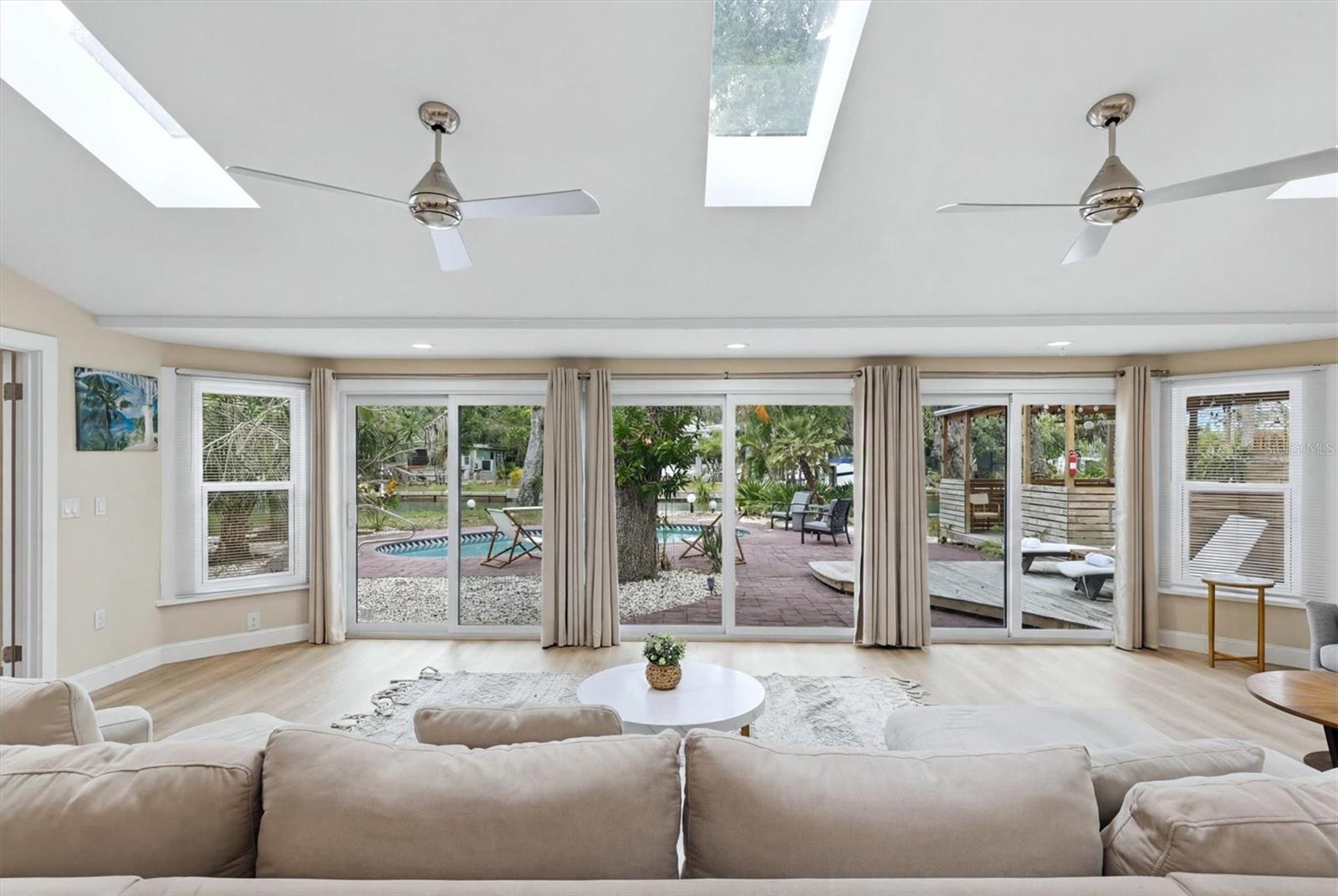 1232 NORTHPORT DR, SARASOTA, FL — photo 9