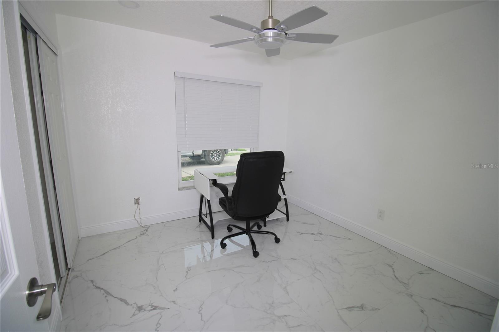 707 INNERGARY PL, VALRICO, FL — photo 18