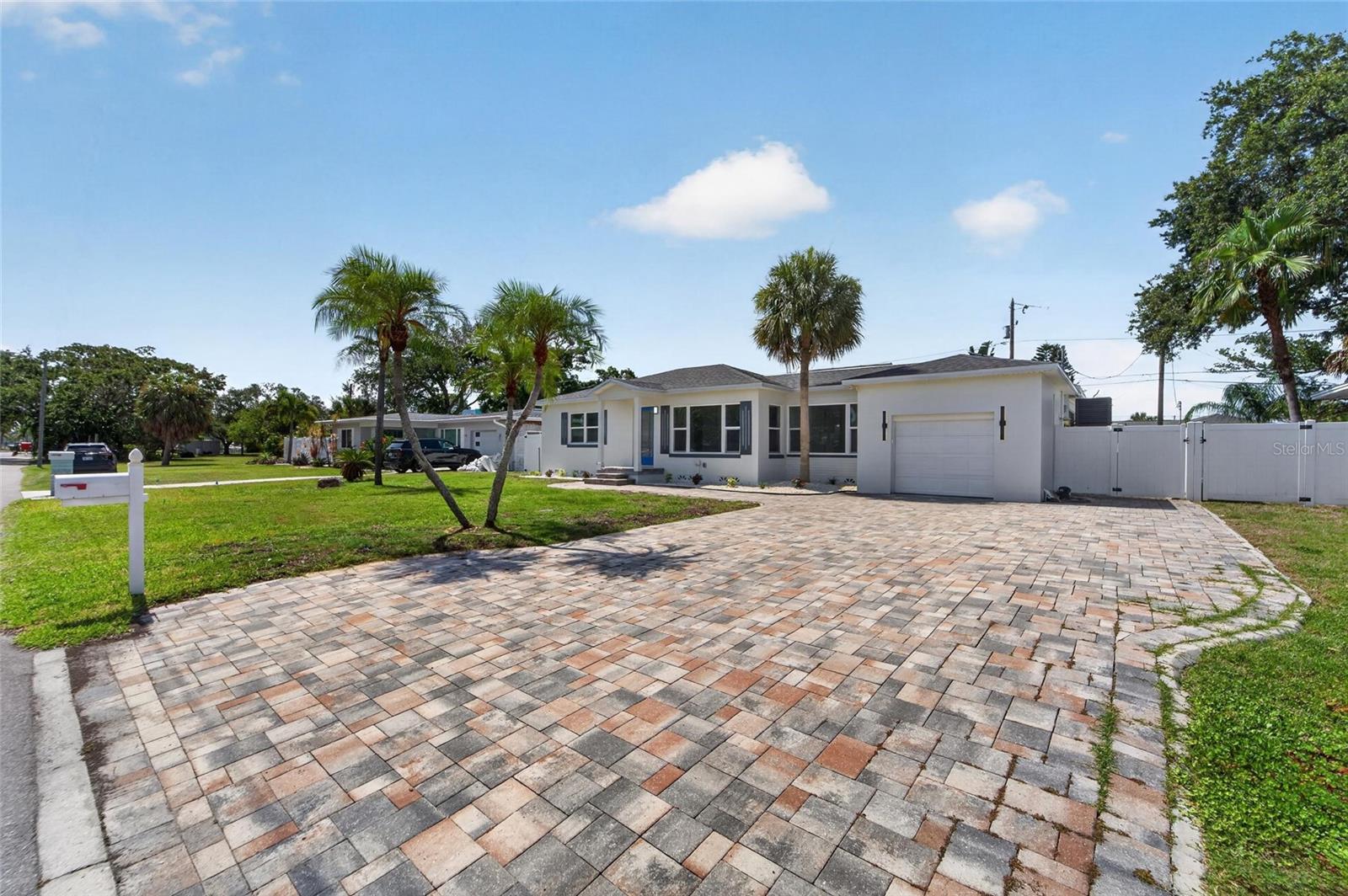 4810 DEL RIO WAY S, GULFPORT, FL — photo 3