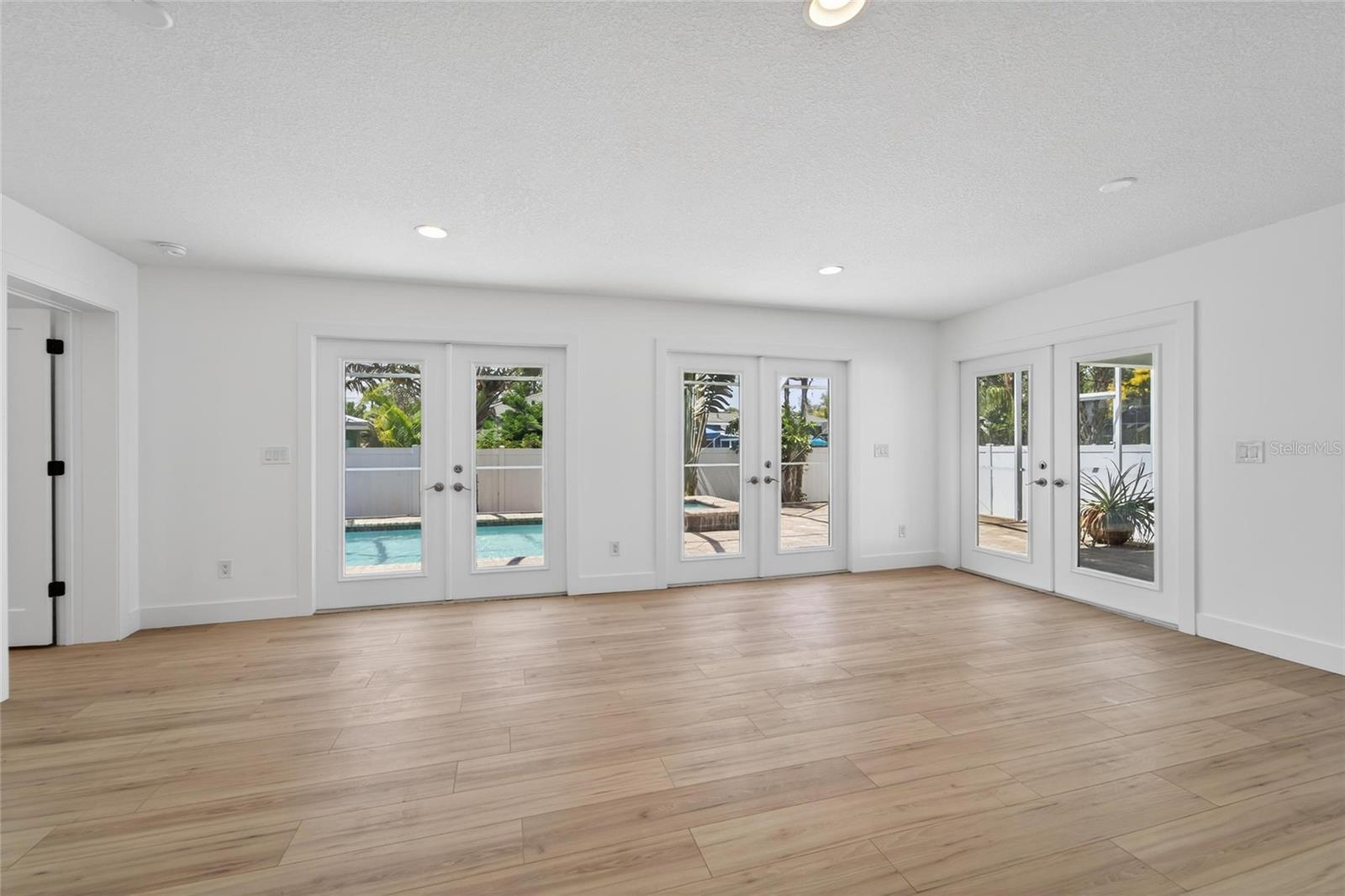 4810 DEL RIO WAY S, GULFPORT, FL — photo 27