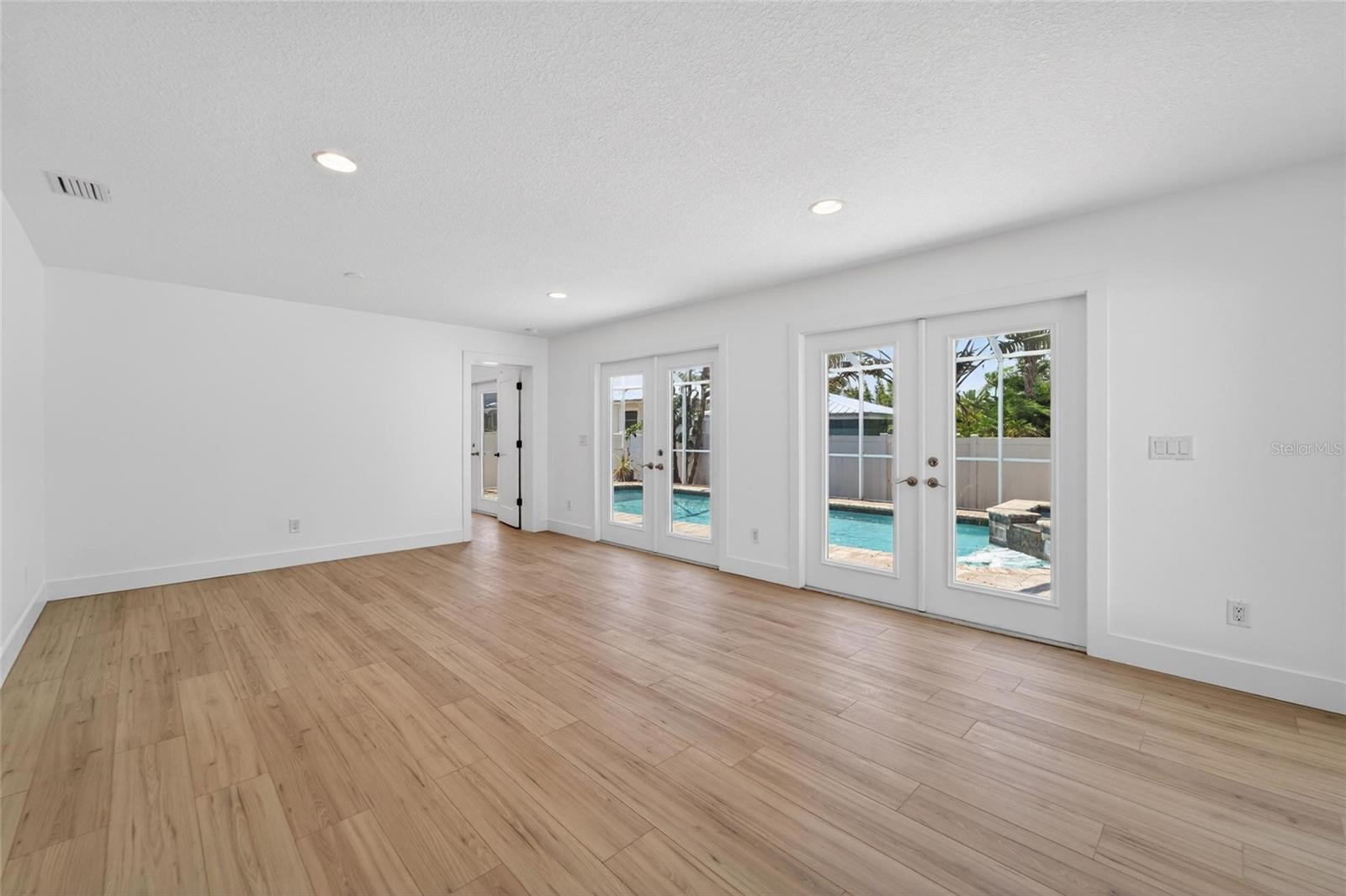 4810 DEL RIO WAY S, GULFPORT, FL — photo 29