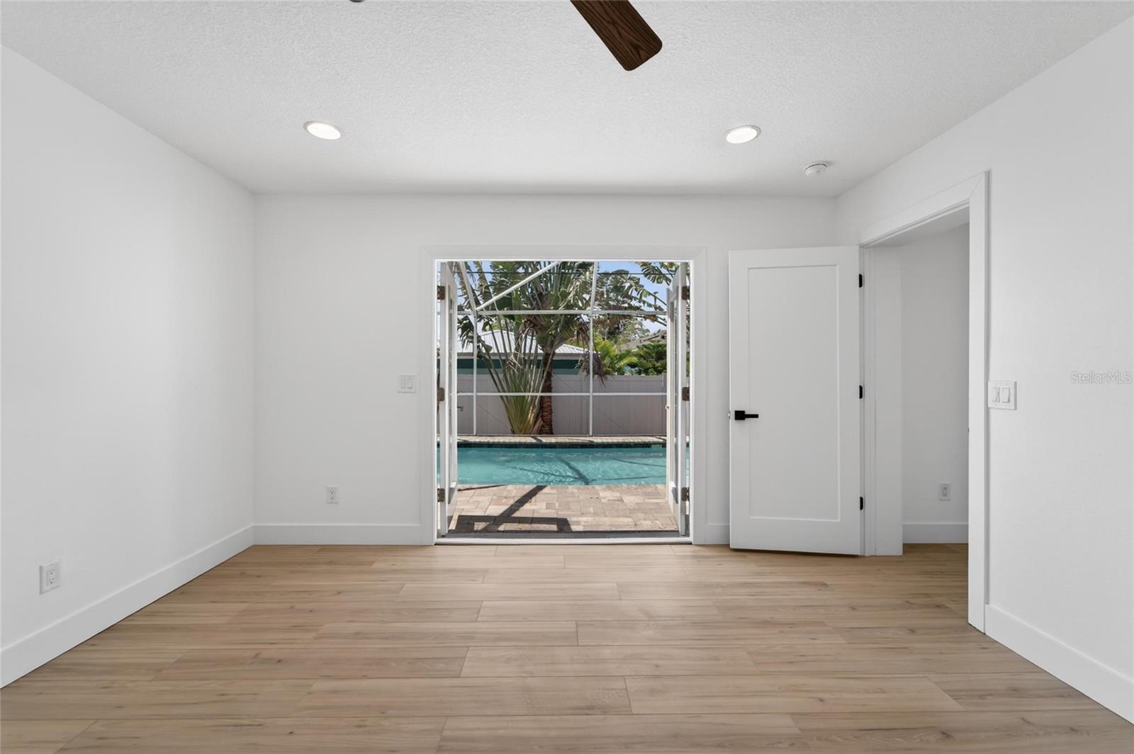 4810 DEL RIO WAY S, GULFPORT, FL — photo 32