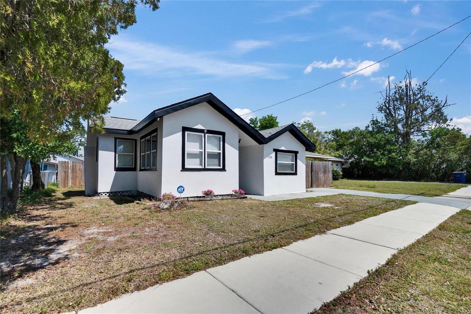 1138 HOWARD ST, CLEARWATER, FL — photo 2