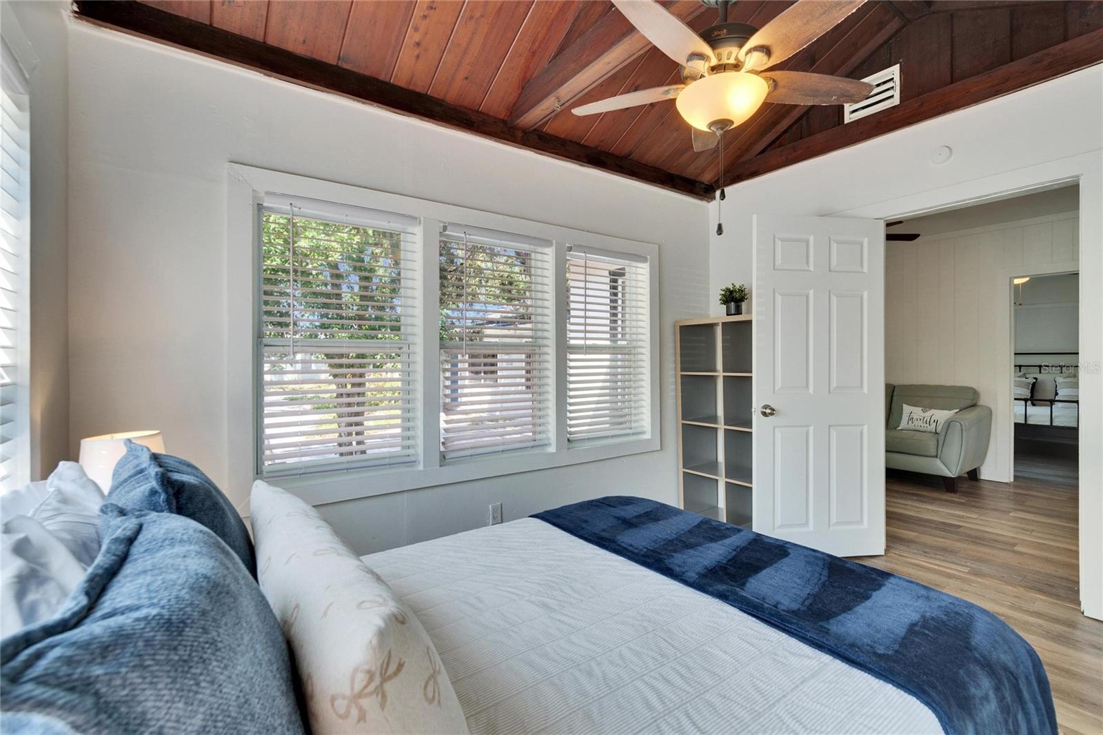 1138 HOWARD ST, CLEARWATER, FL — photo 8