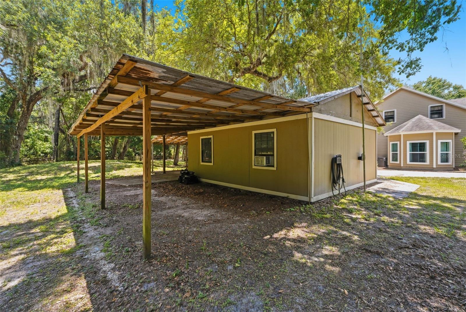 381 N JUNGLE RD, GENEVA, FL — photo 41
