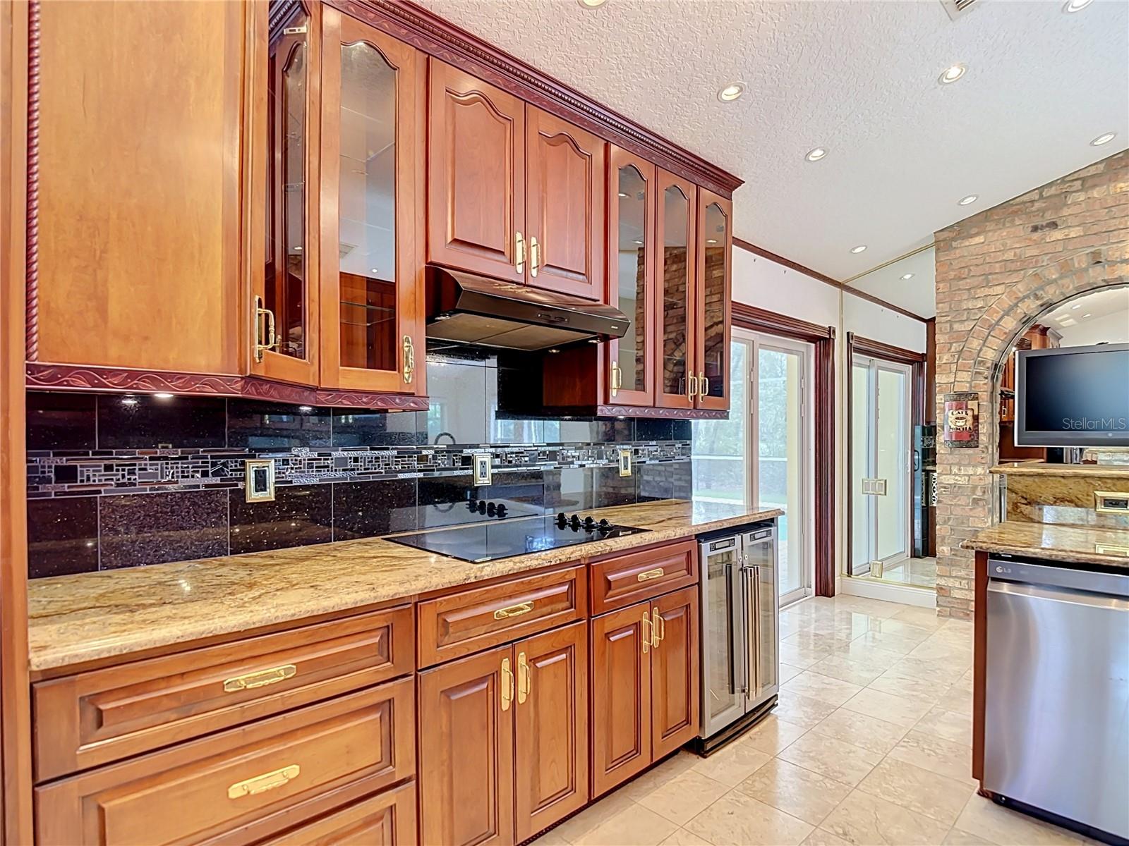 9433 WILDERNESS TRL, WEEKI WACHEE, FL — photo 14