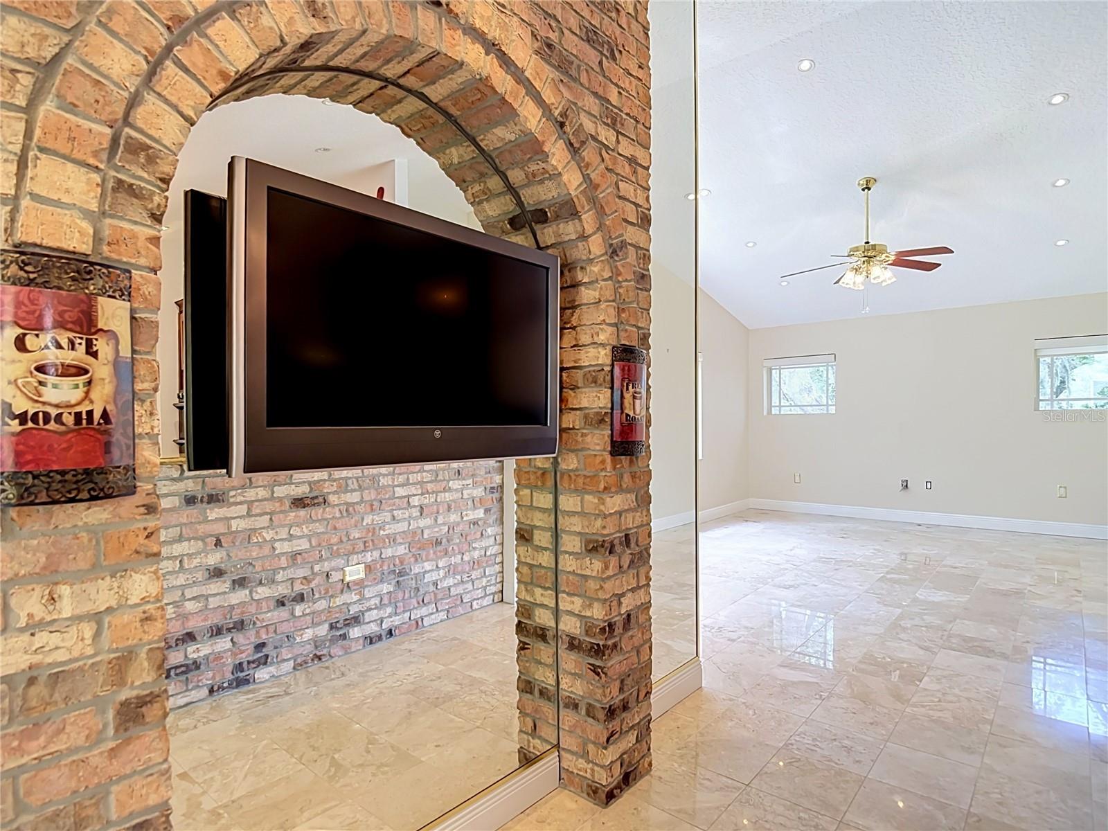 9433 WILDERNESS TRL, WEEKI WACHEE, FL — photo 19