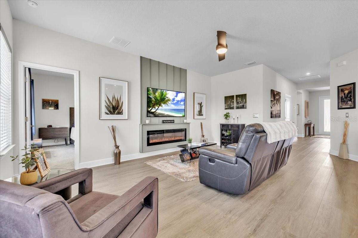 16239 S PORT HARBOR BLVD, PORT CHARLOTTE, FL — photo 10