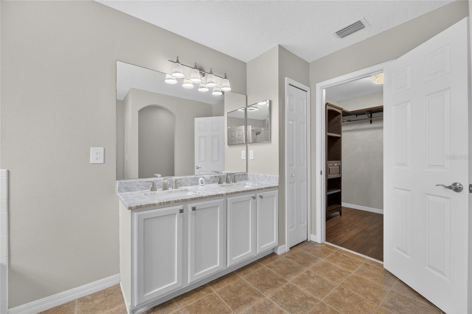 7842 CARRIAGE POINTE DR, GIBSONTON, FL — photo 43