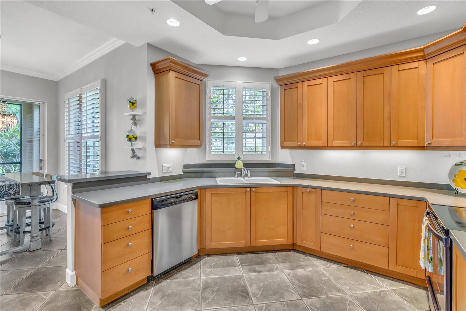 5204 BOUCHARD CIR #102, SARASOTA, FL — photo 11