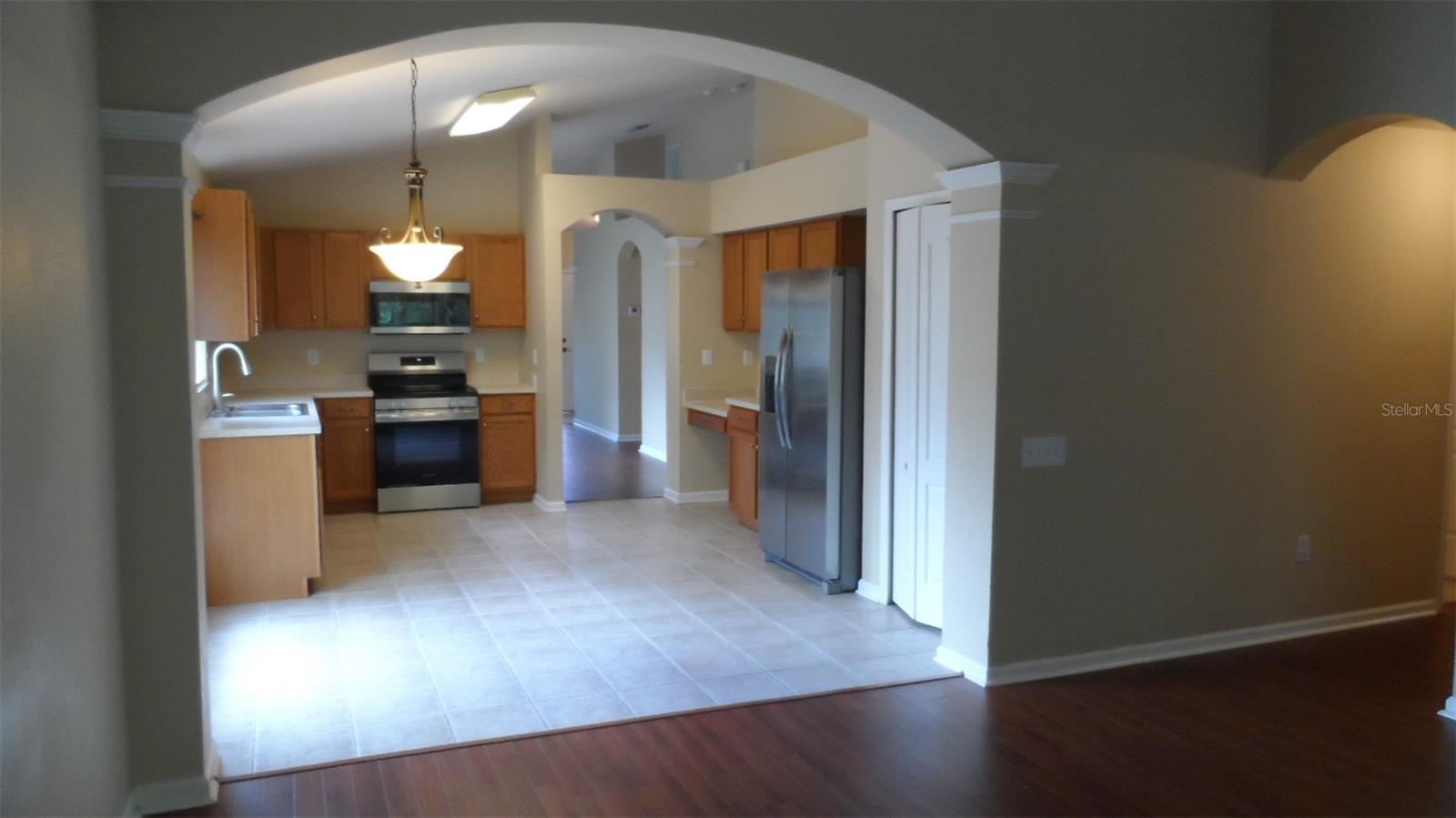 30709 LANESBOROUGH CIR, WESLEY CHAPEL, FL — photo 6