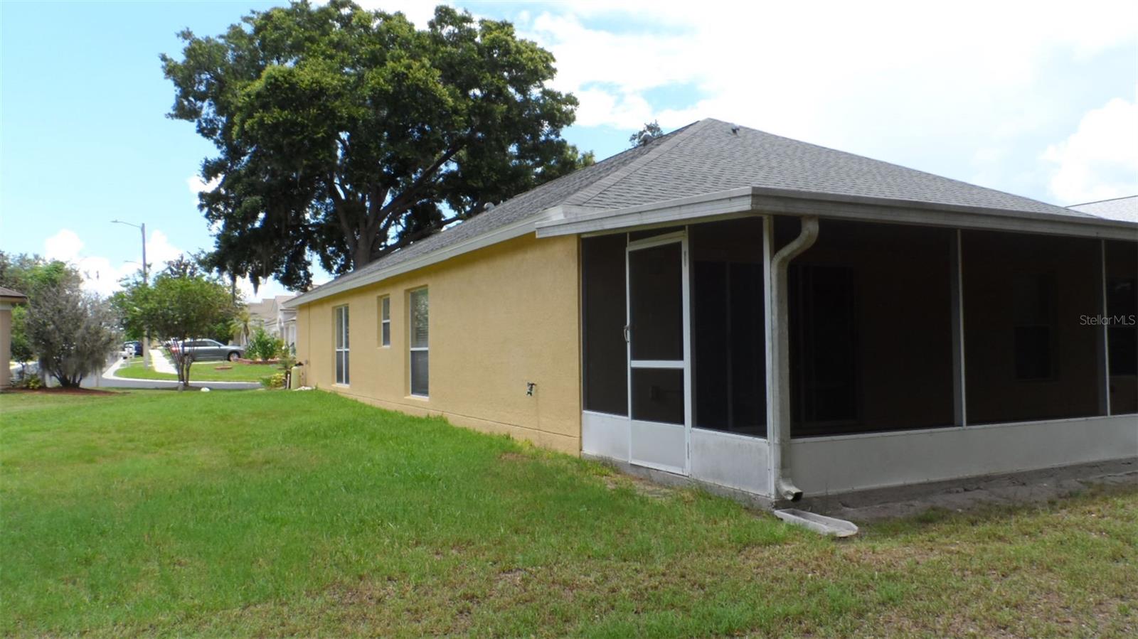 30709 LANESBOROUGH CIR, WESLEY CHAPEL, FL — photo 23