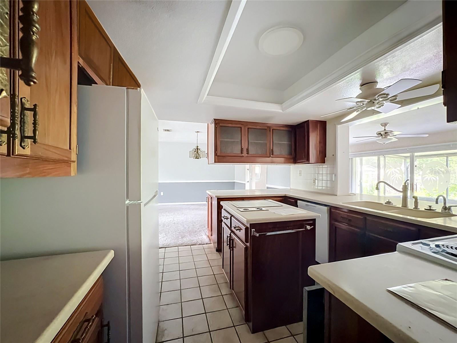 629 ORANGE VALLEY CIR, LAKELAND, FL — photo 11