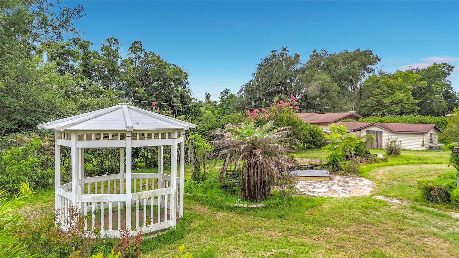 629 ORANGE VALLEY CIR, LAKELAND, FL — photo 31
