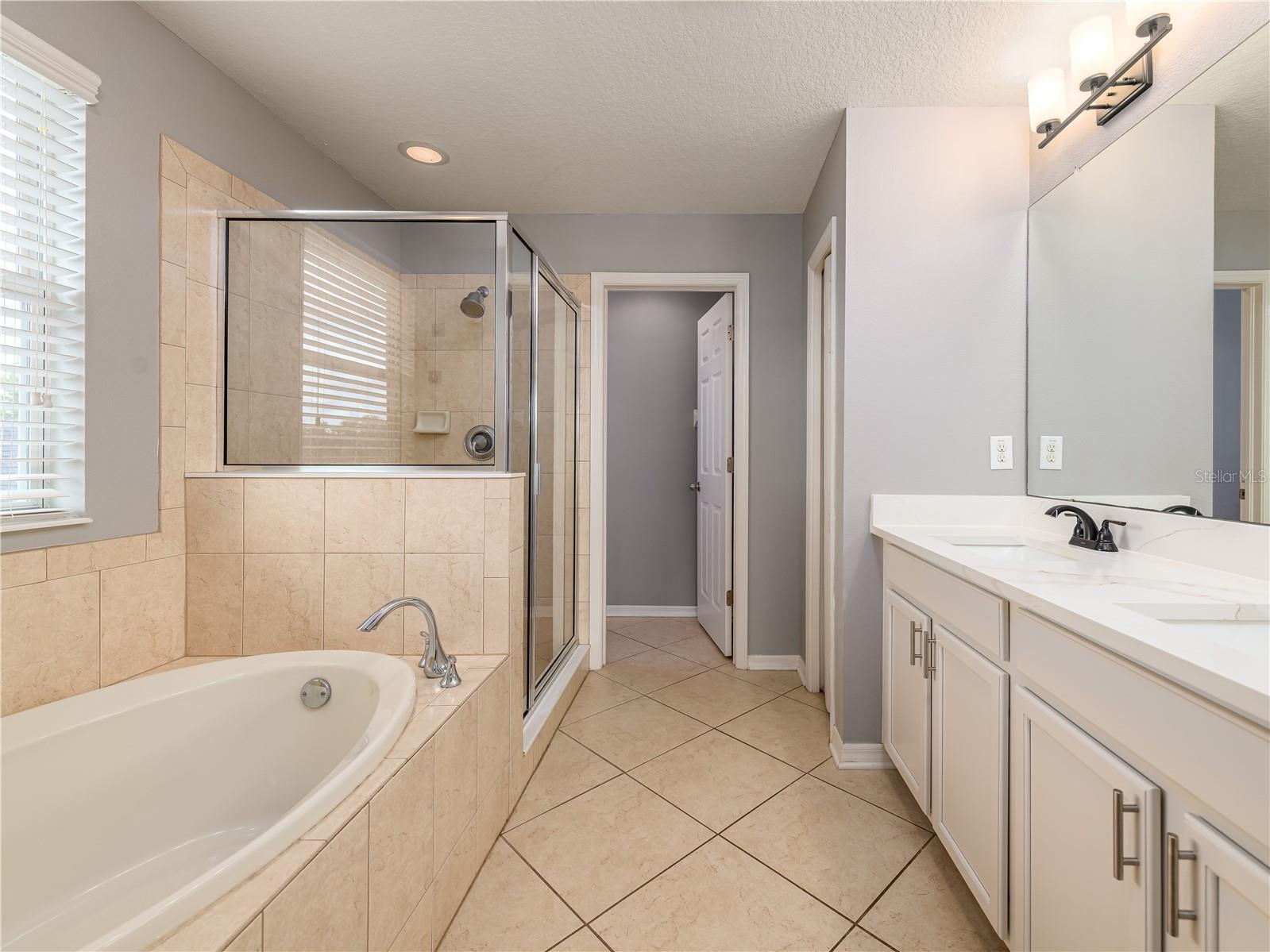 12833 GENEVA GLADE DR, RIVERVIEW, FL — photo 27