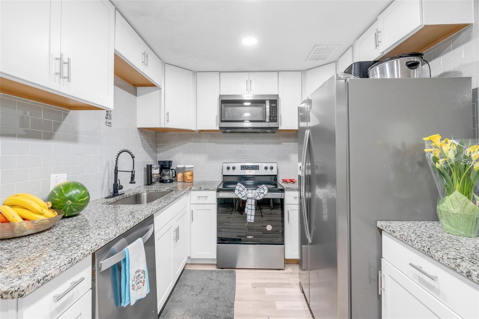 425 S CANDLER AVE, ORLANDO, FL — photo 7