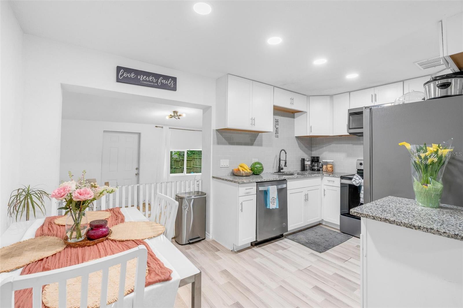 425 S CANDLER AVE, ORLANDO, FL — photo 10