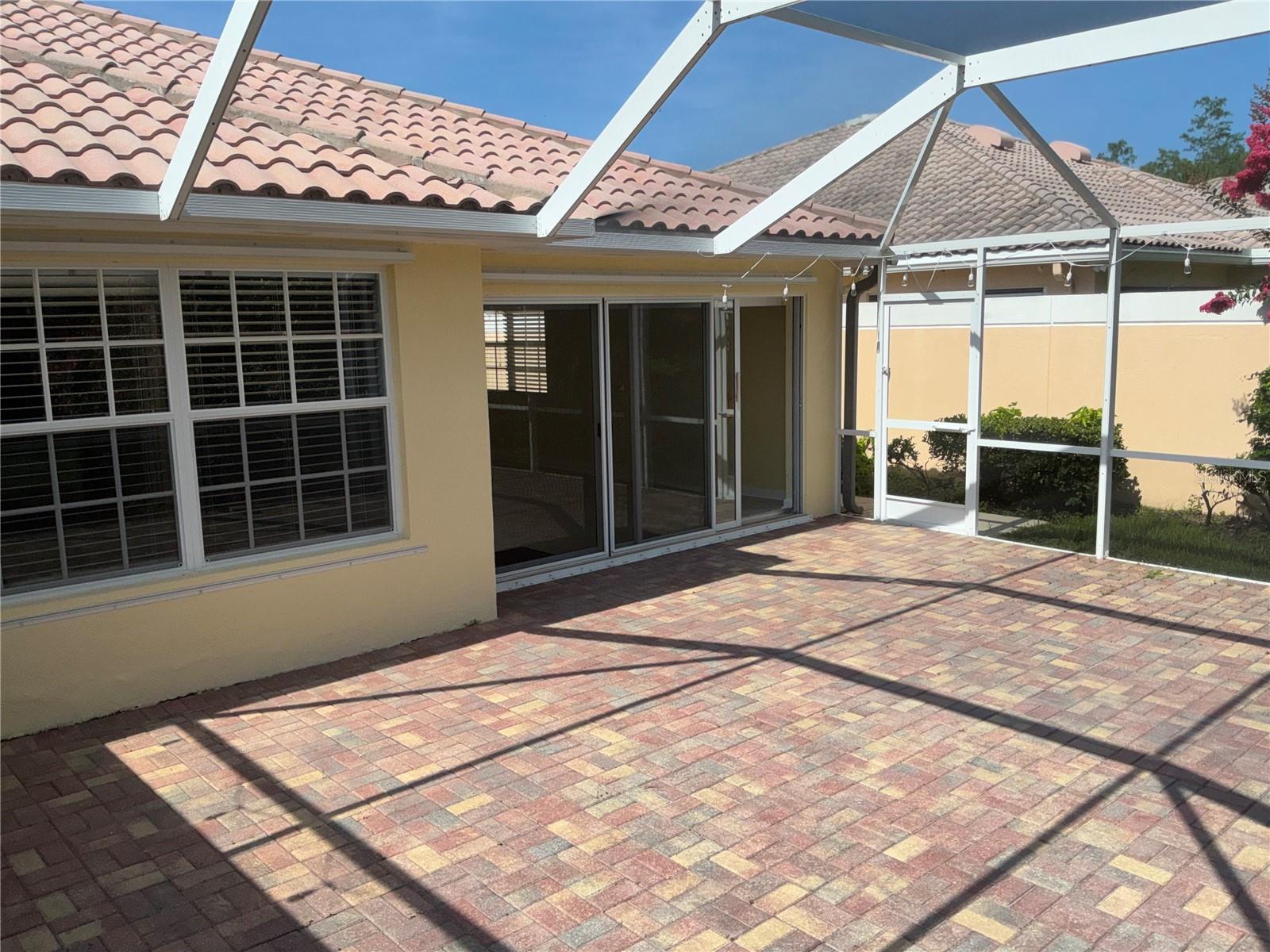 8004 CAMMINARE DR, SARASOTA, FL — photo 7