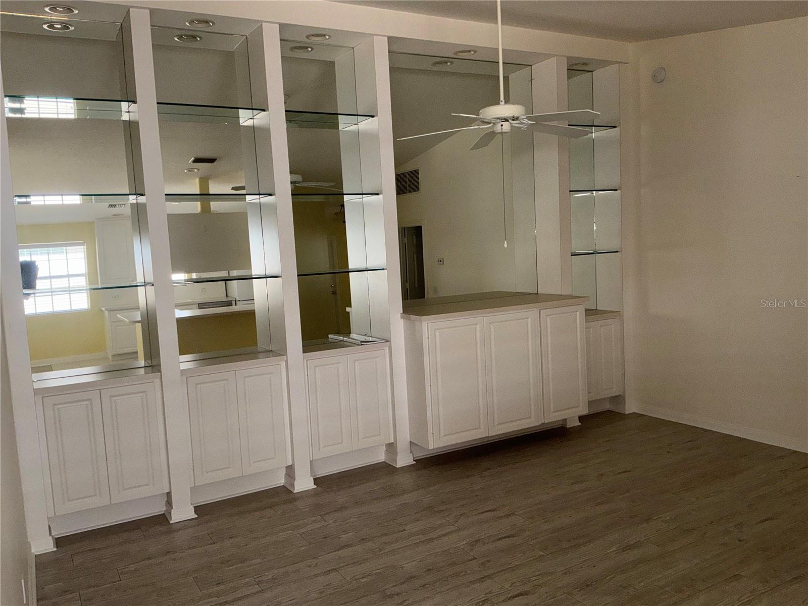 8004 CAMMINARE DR, SARASOTA, FL — photo 10