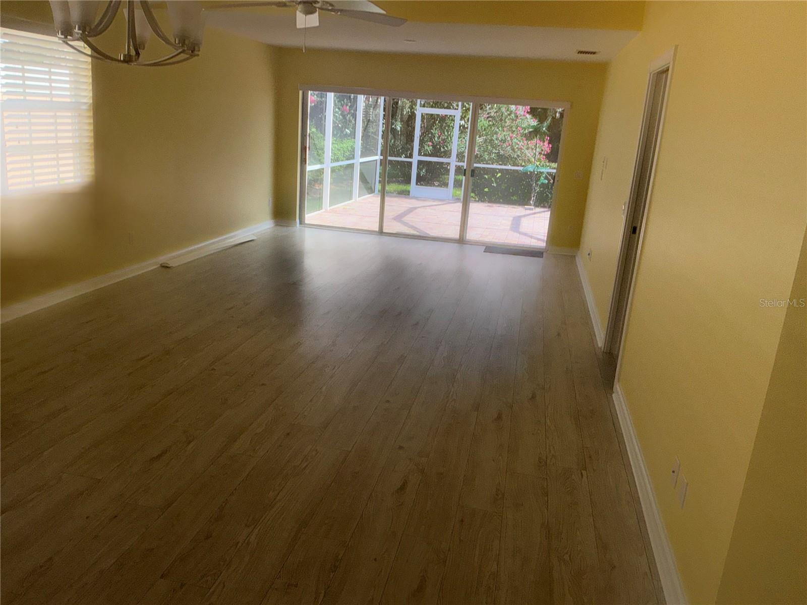 8004 CAMMINARE DR, SARASOTA, FL — photo 12