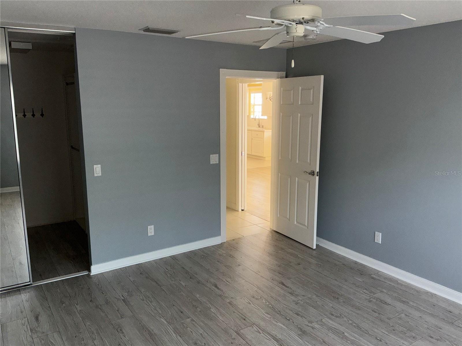 8004 CAMMINARE DR, SARASOTA, FL — photo 19