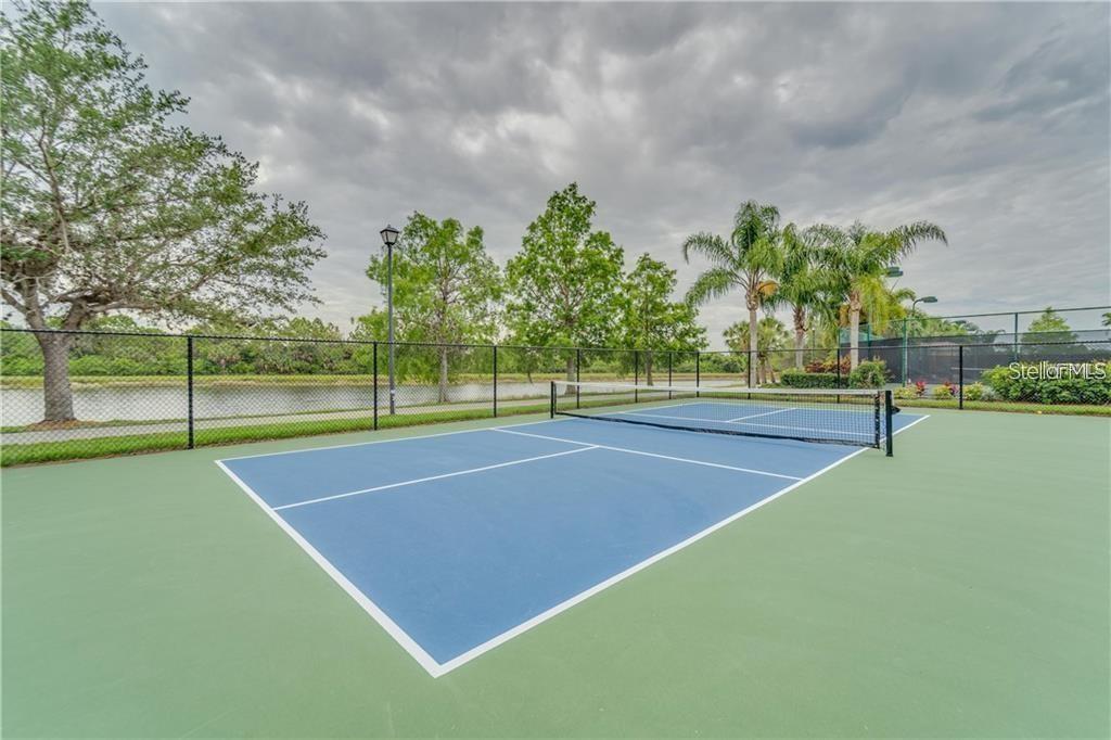 8004 CAMMINARE DR, SARASOTA, FL — photo 29