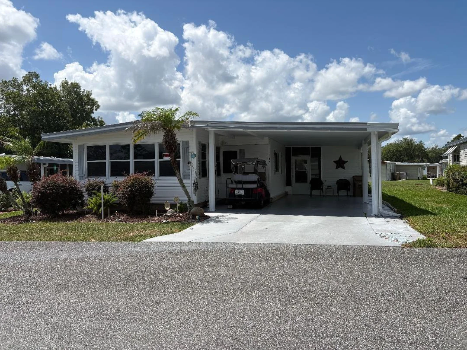 137 JACARANDA DR, LEESBURG, FL — photo 3