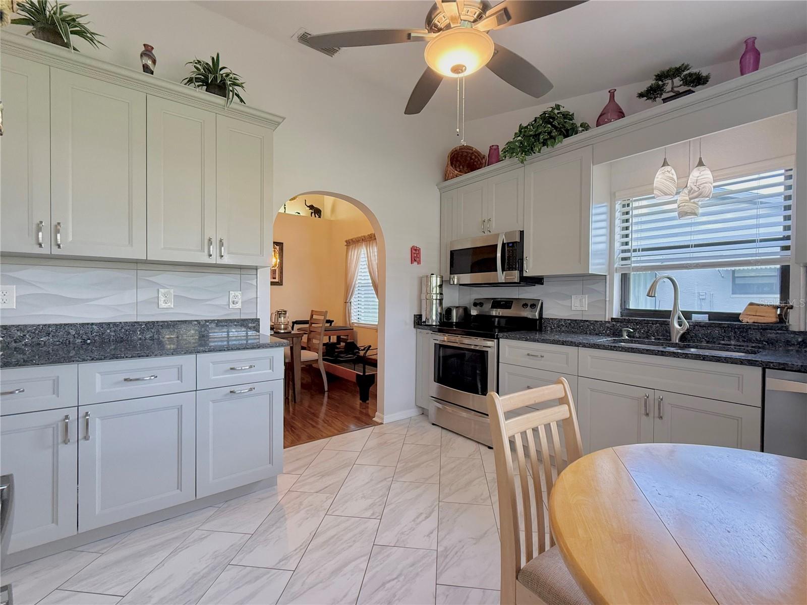1742 W ORANGEWOOD PL, AVON PARK, FL — photo 12