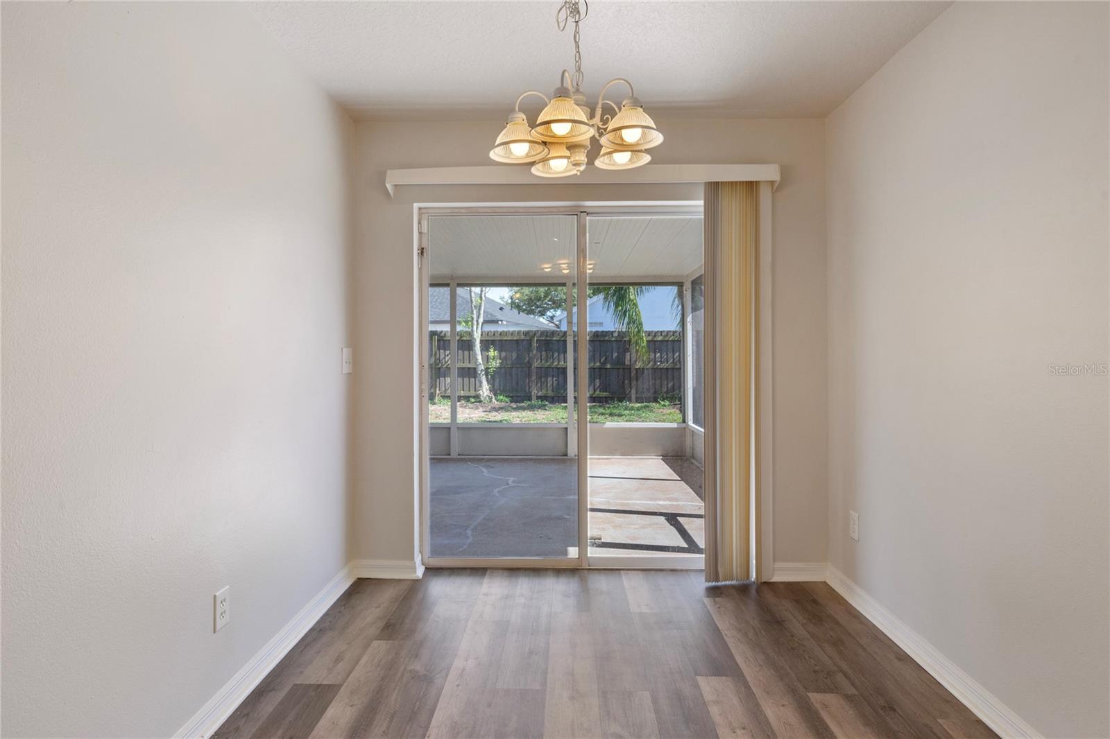 7456 OXFORD GARDEN CIR, APOLLO BEACH, FL — photo 7