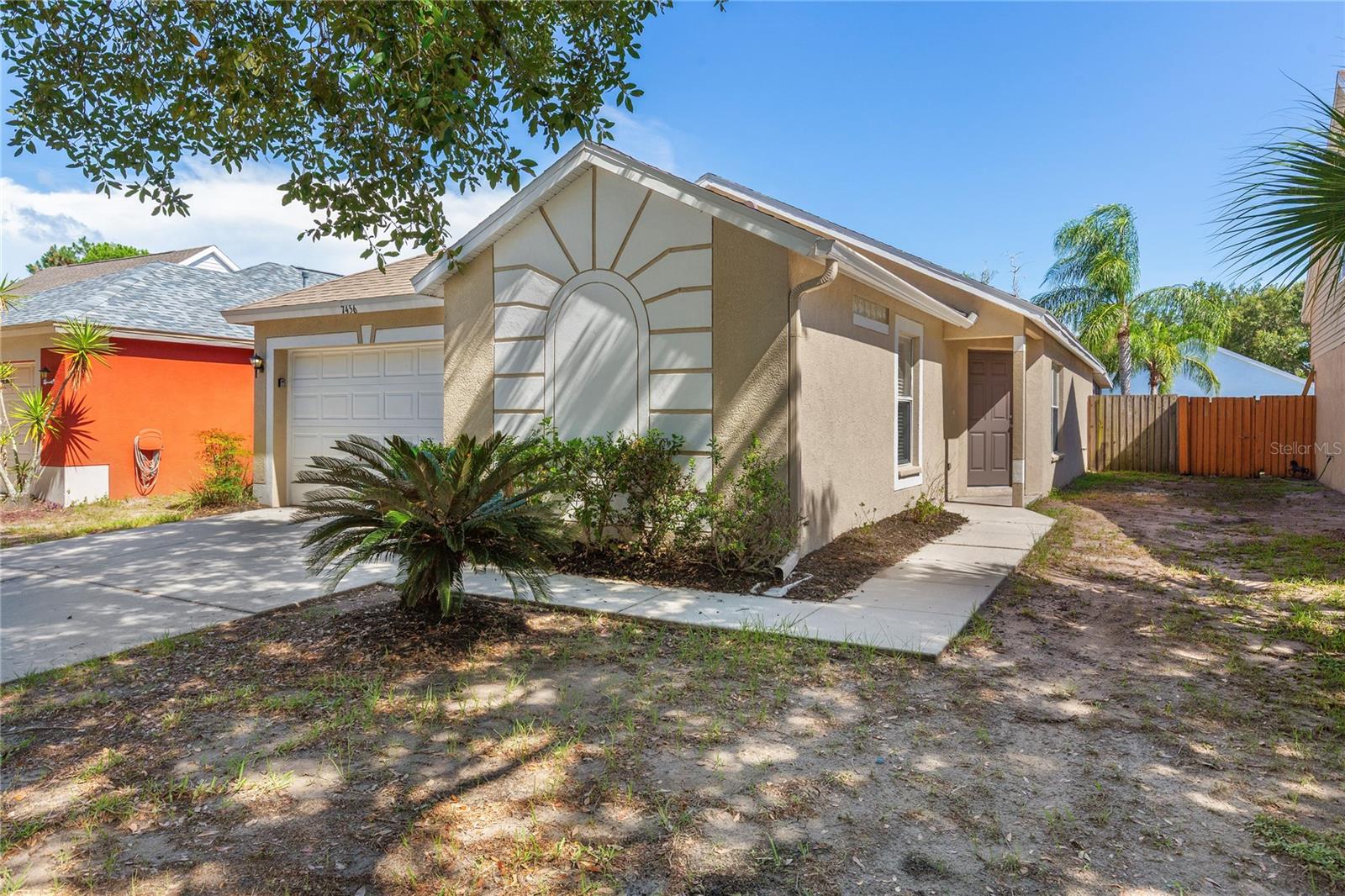 7456 OXFORD GARDEN CIR, APOLLO BEACH, FL — photo 24