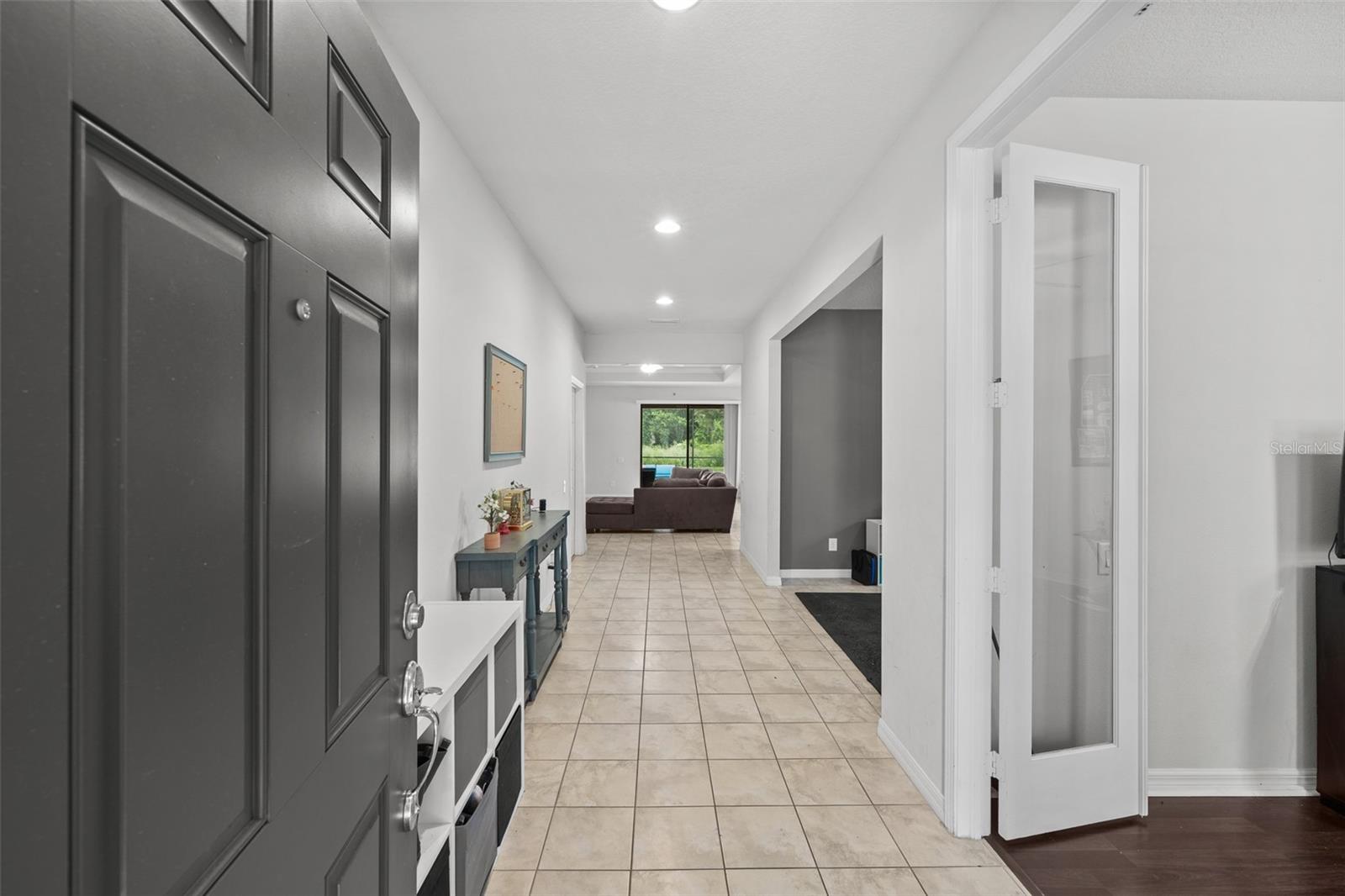 2212 LANDSIDE DR, VALRICO, FL — photo 2