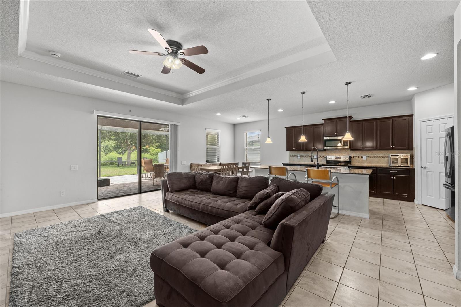 2212 LANDSIDE DR, VALRICO, FL — photo 8