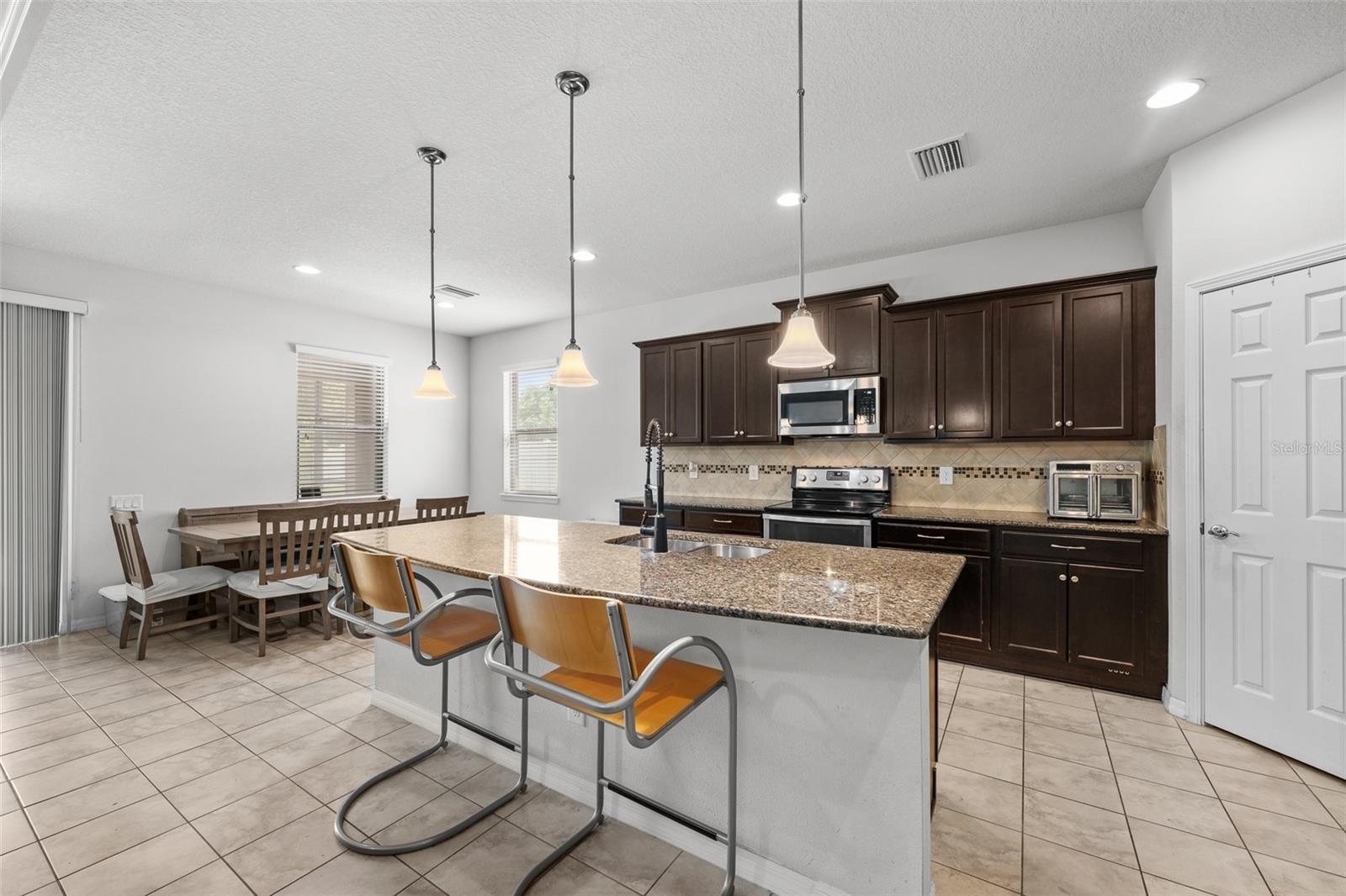 2212 LANDSIDE DR, VALRICO, FL — photo 14