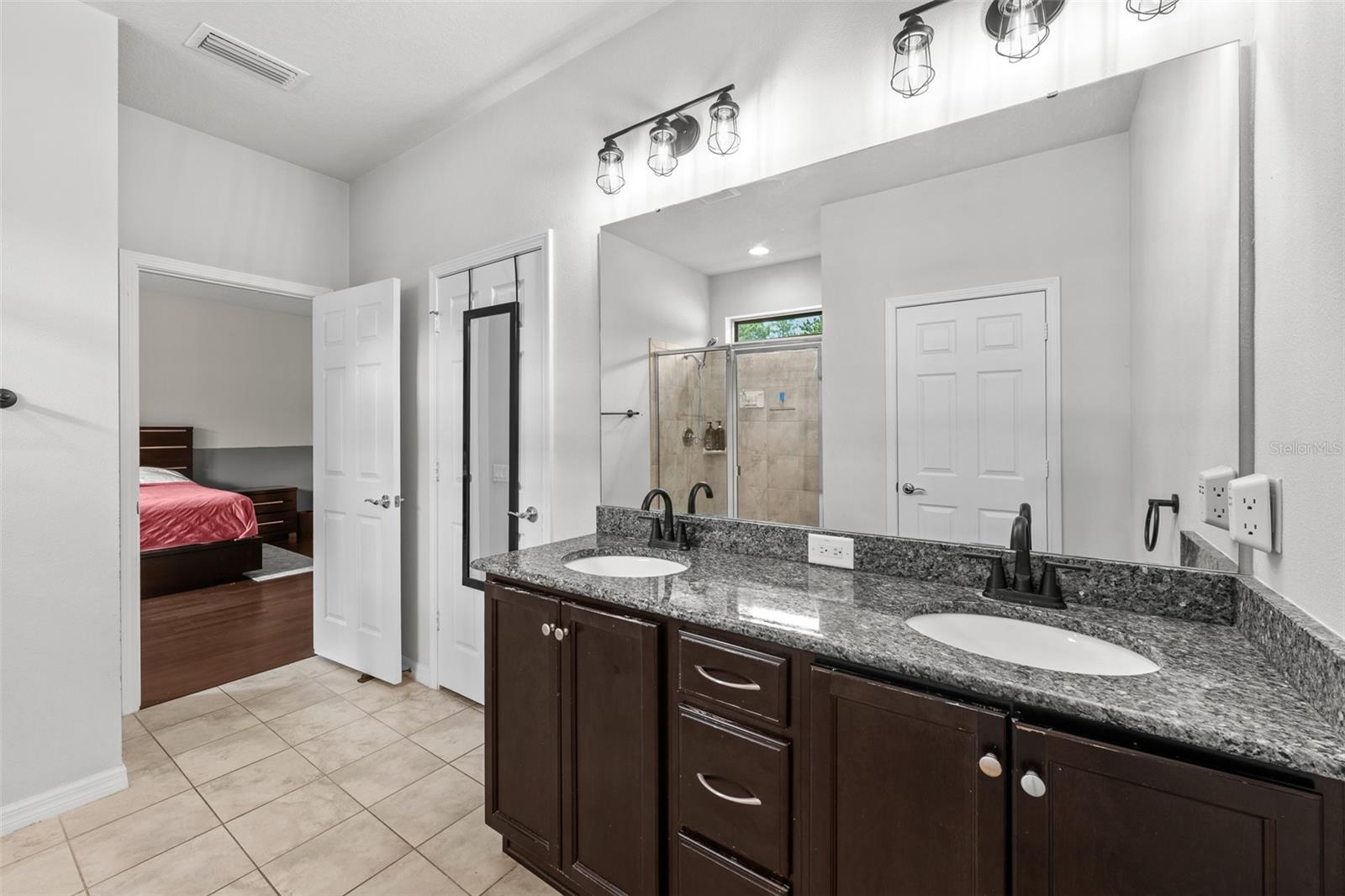 2212 LANDSIDE DR, VALRICO, FL — photo 18